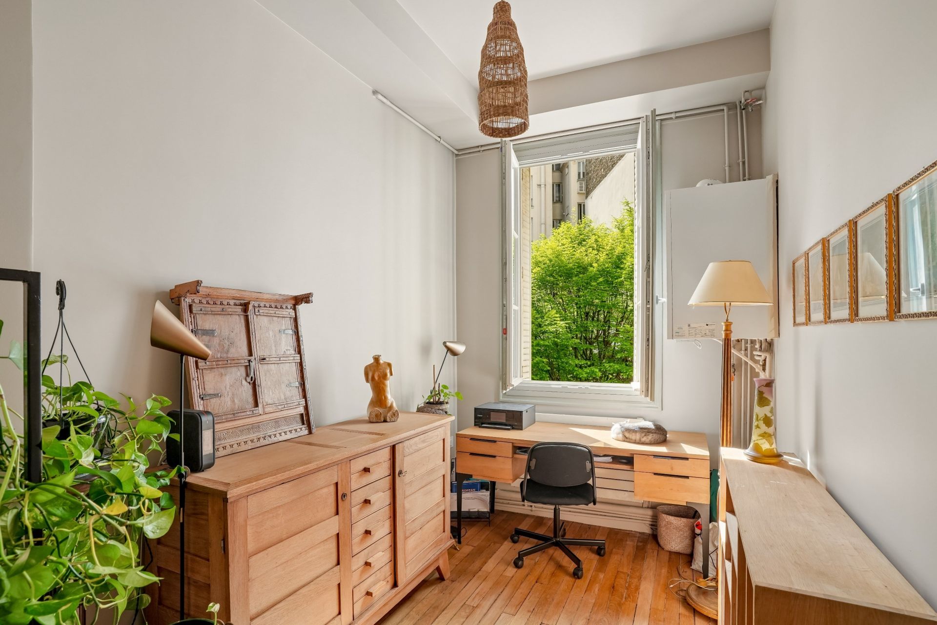 luxury apartment 10 Rooms for sale on PARIS (75017)