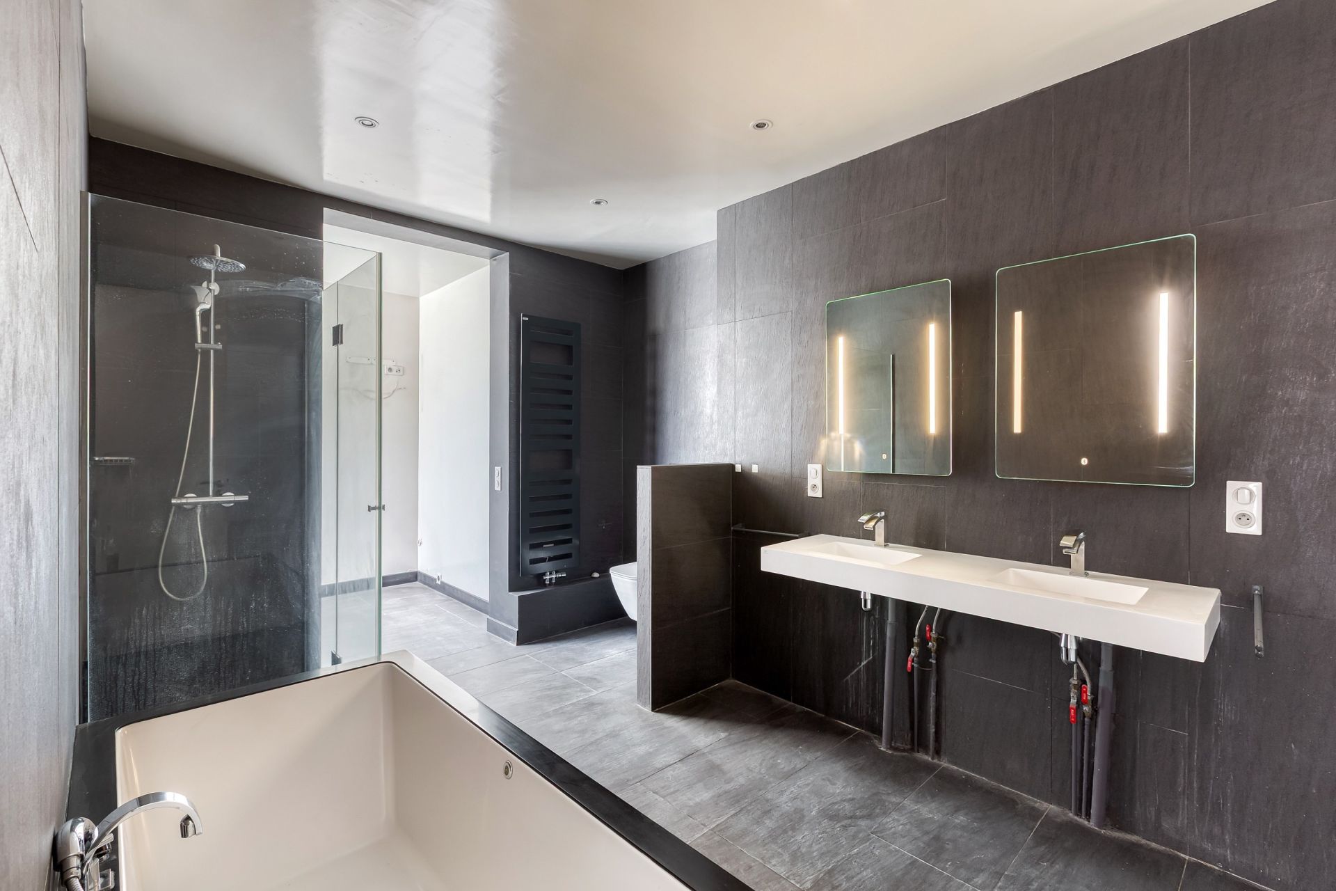 luxury apartment 7 Rooms for sale on PARIS (75008)
