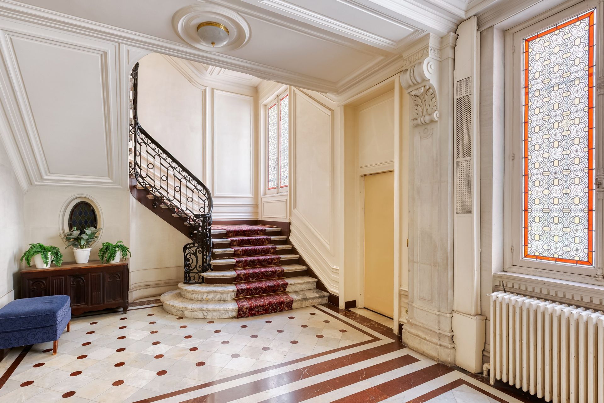 luxury apartment 7 Rooms for sale on PARIS (75008)
