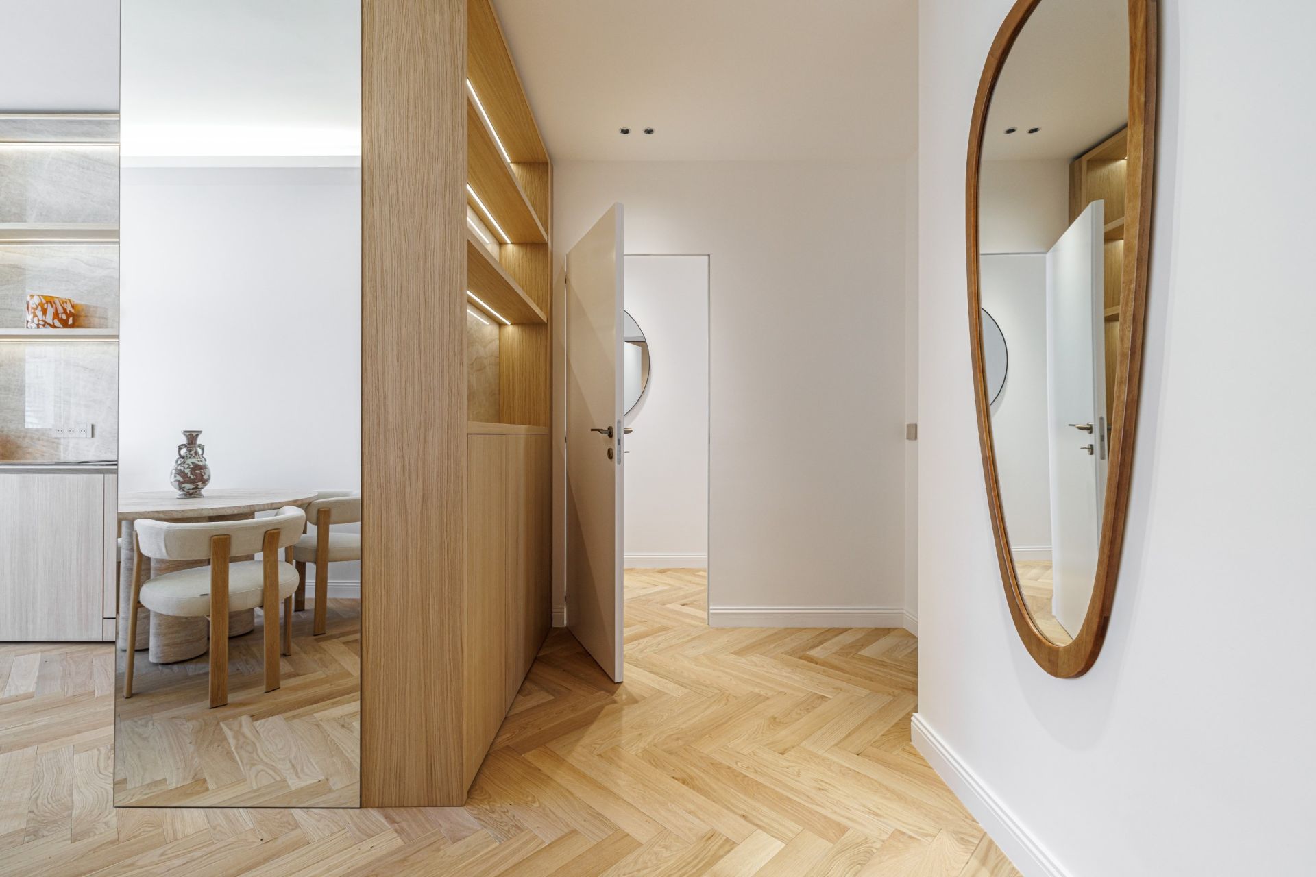luxury apartment 4 Rooms for sale on NICE (06000)