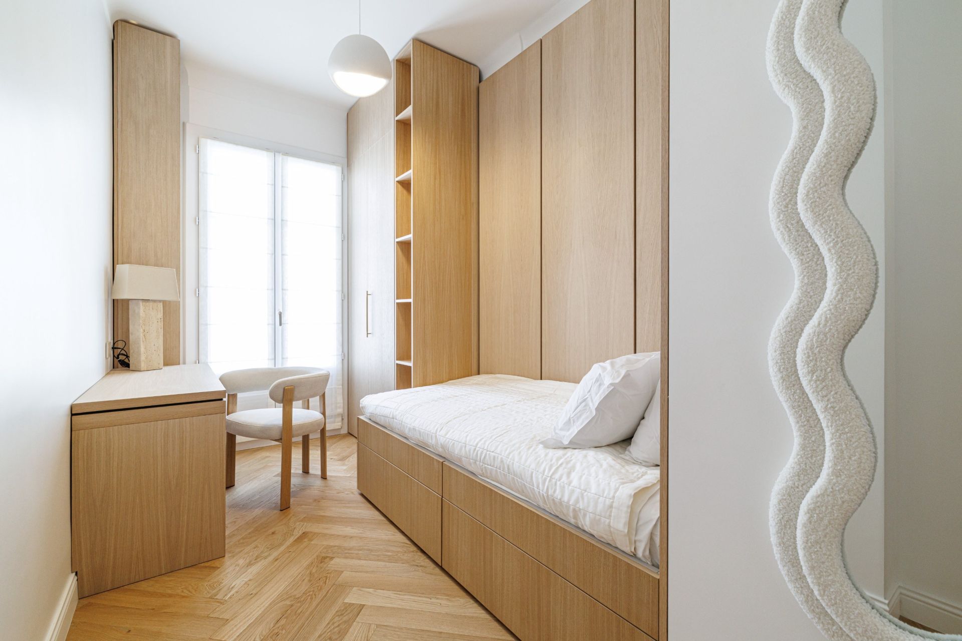 luxury apartment 4 Rooms for sale on NICE (06000)