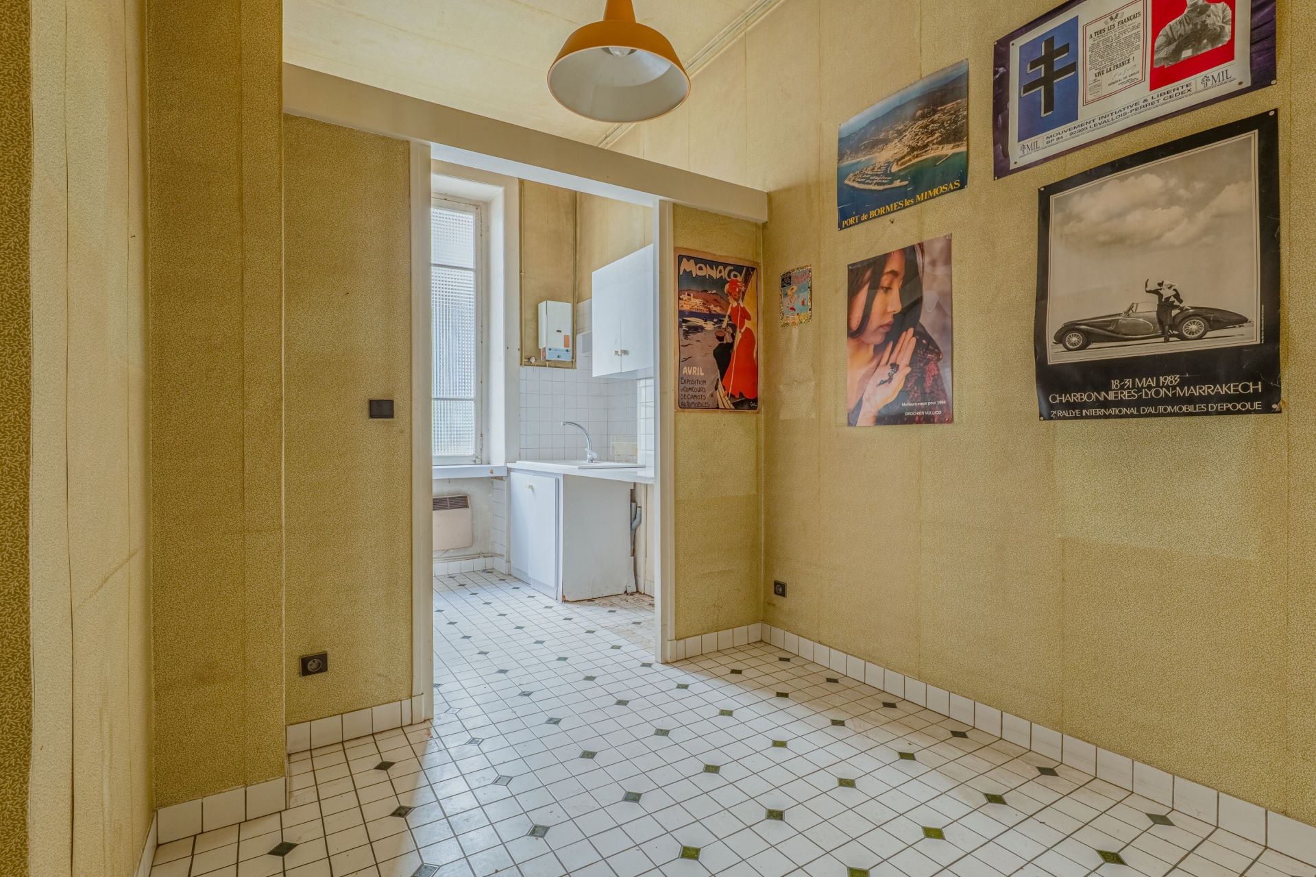 luxury apartment 3 Rooms for sale on LYON (69006)