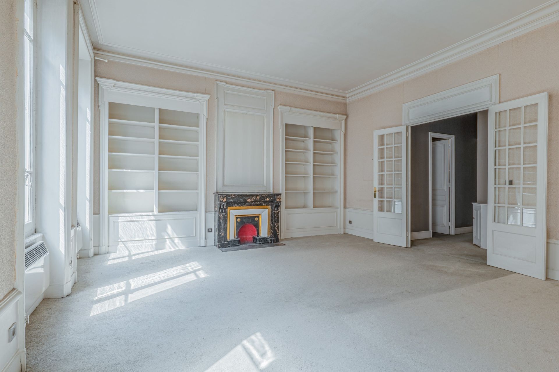 luxury apartment 3 Rooms for sale on LYON (69006)