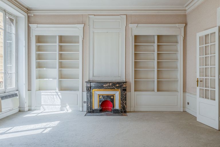 luxury apartment 3 Rooms for sale on LYON (69006)