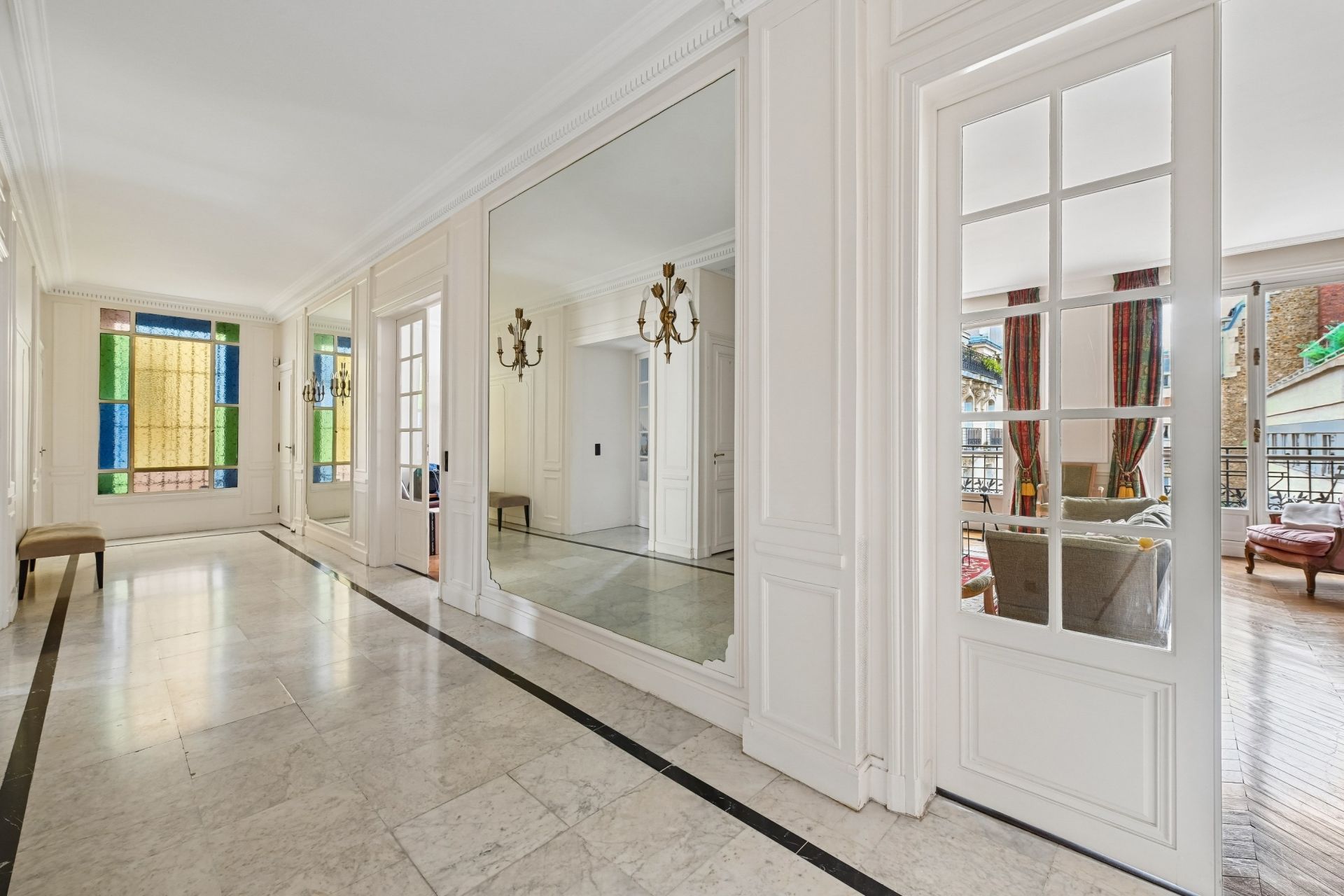 luxury apartment 7 Rooms for sale on PARIS (75116)