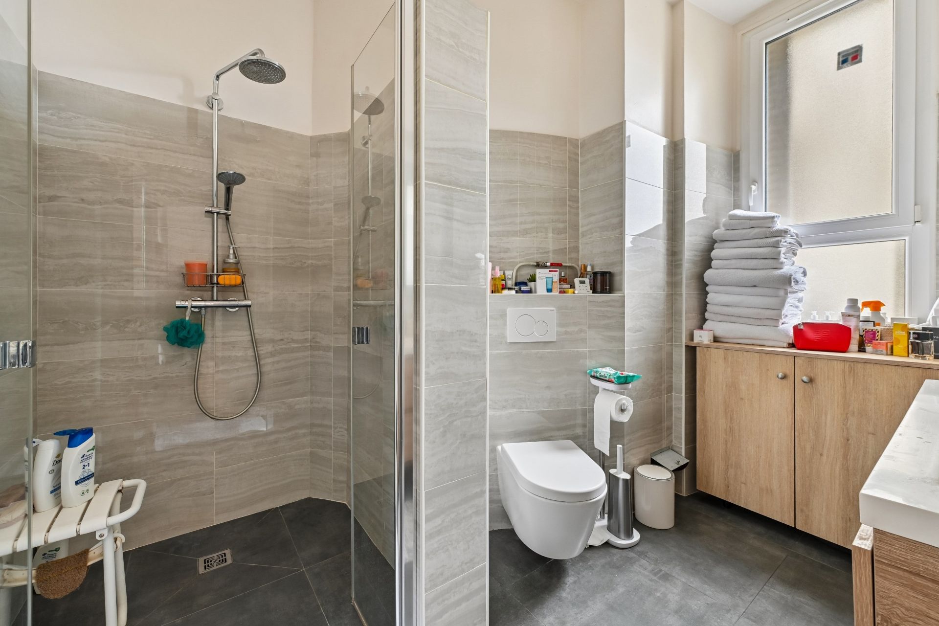 luxury apartment 7 Rooms for sale on PARIS (75116)