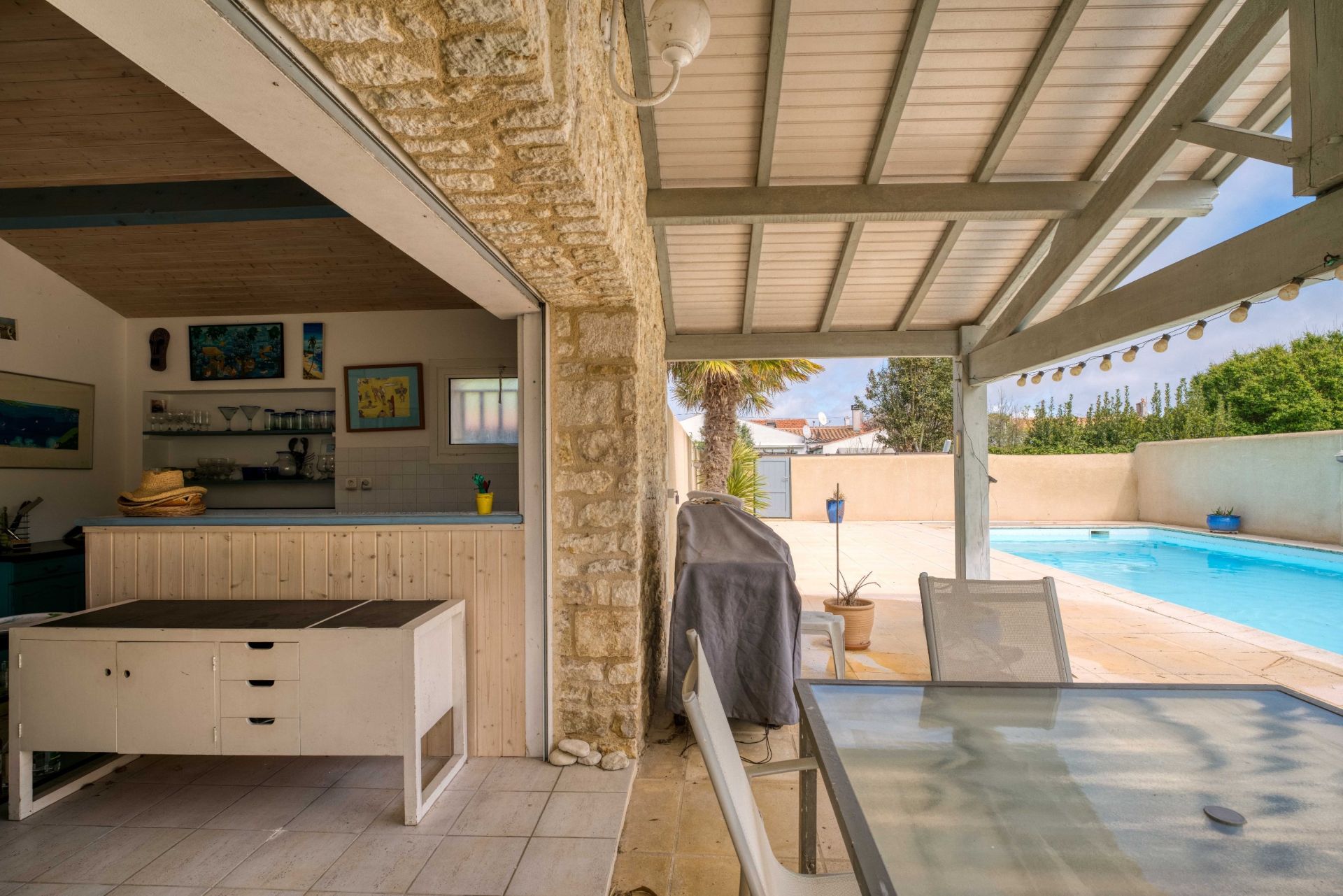 luxury house 7 Rooms for sale on ST PIERRE D OLERON (17310)