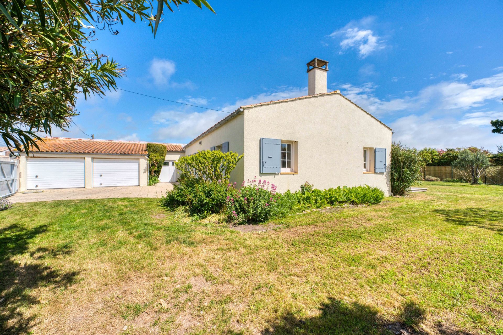 luxury house 7 Rooms for sale on ST PIERRE D OLERON (17310)