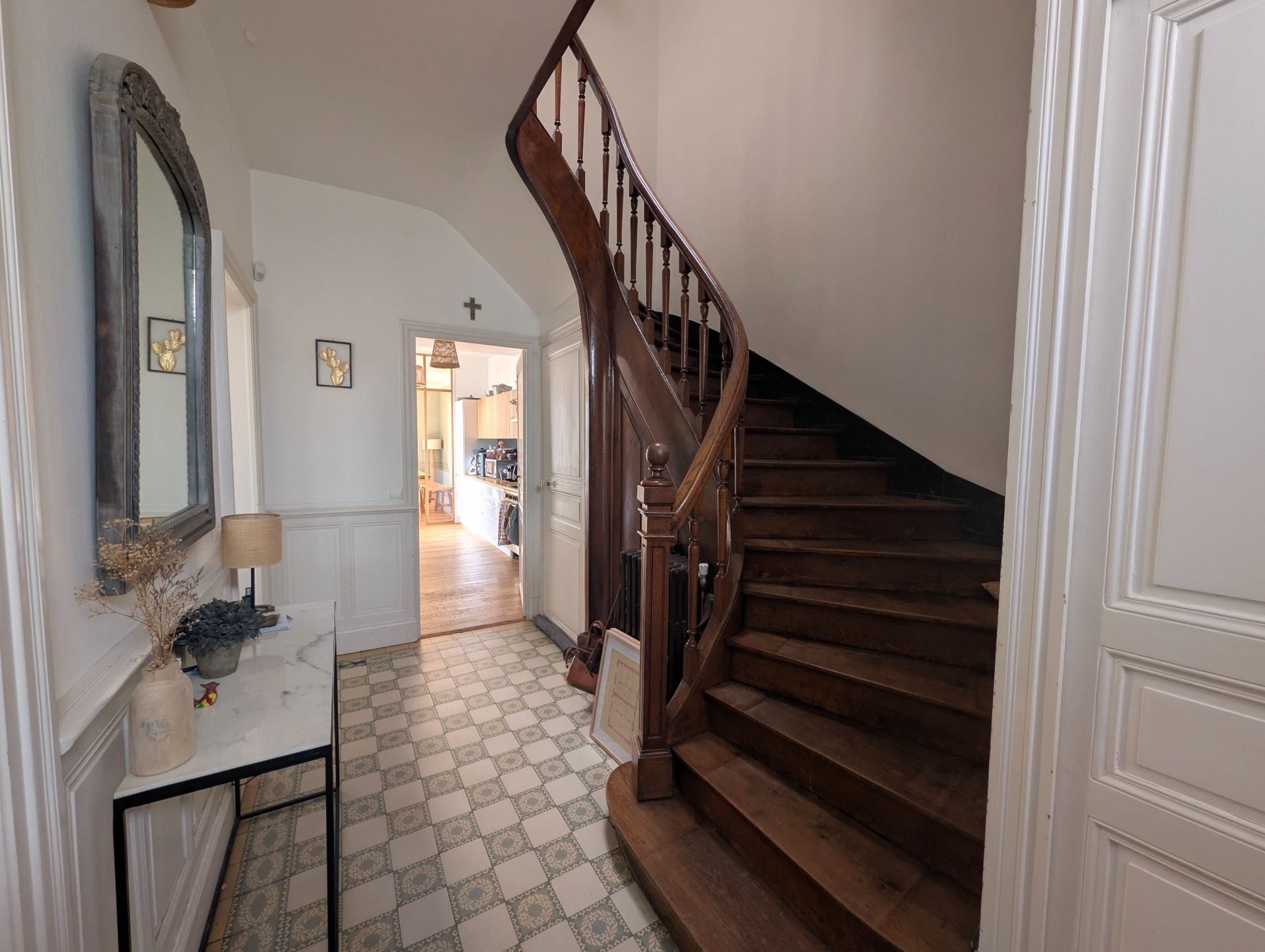 luxury house 16 Rooms for sale on ANGERS (49100)
