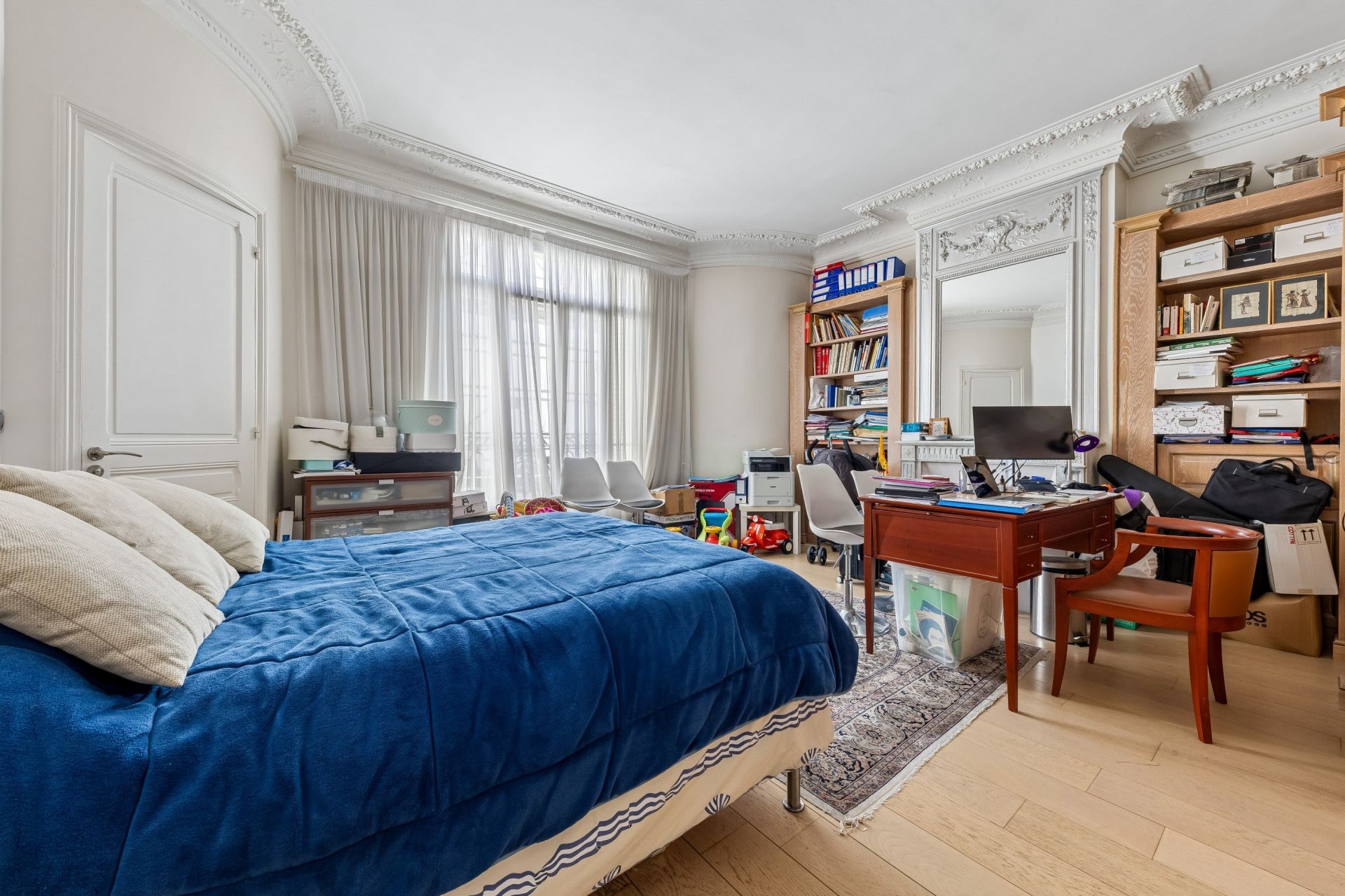 luxury apartment 7 Rooms for sale on PARIS (75017)