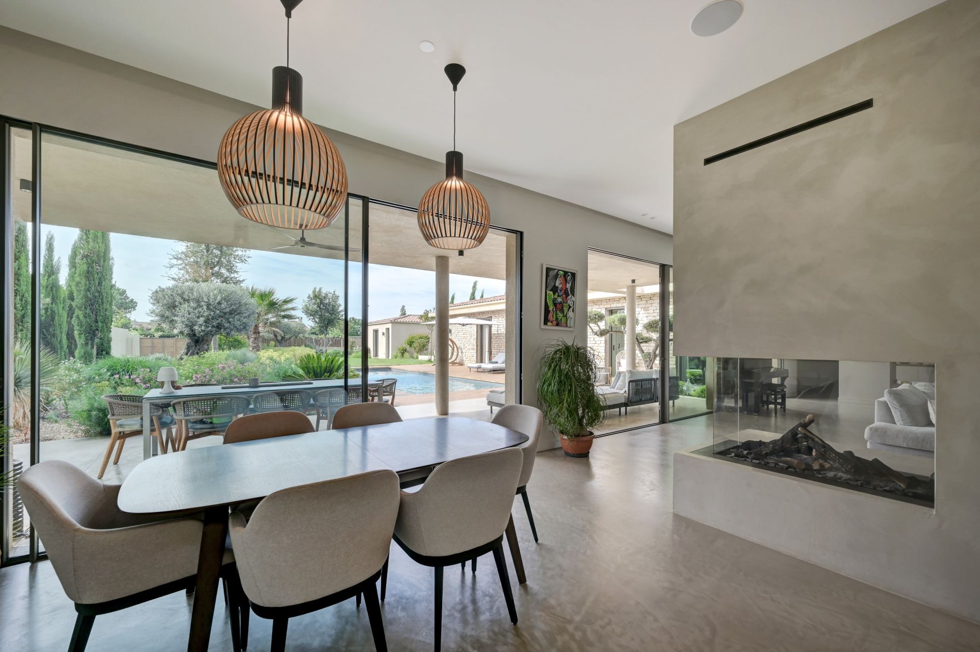 luxury house 6 Rooms for sale on AIX EN PROVENCE (13100)