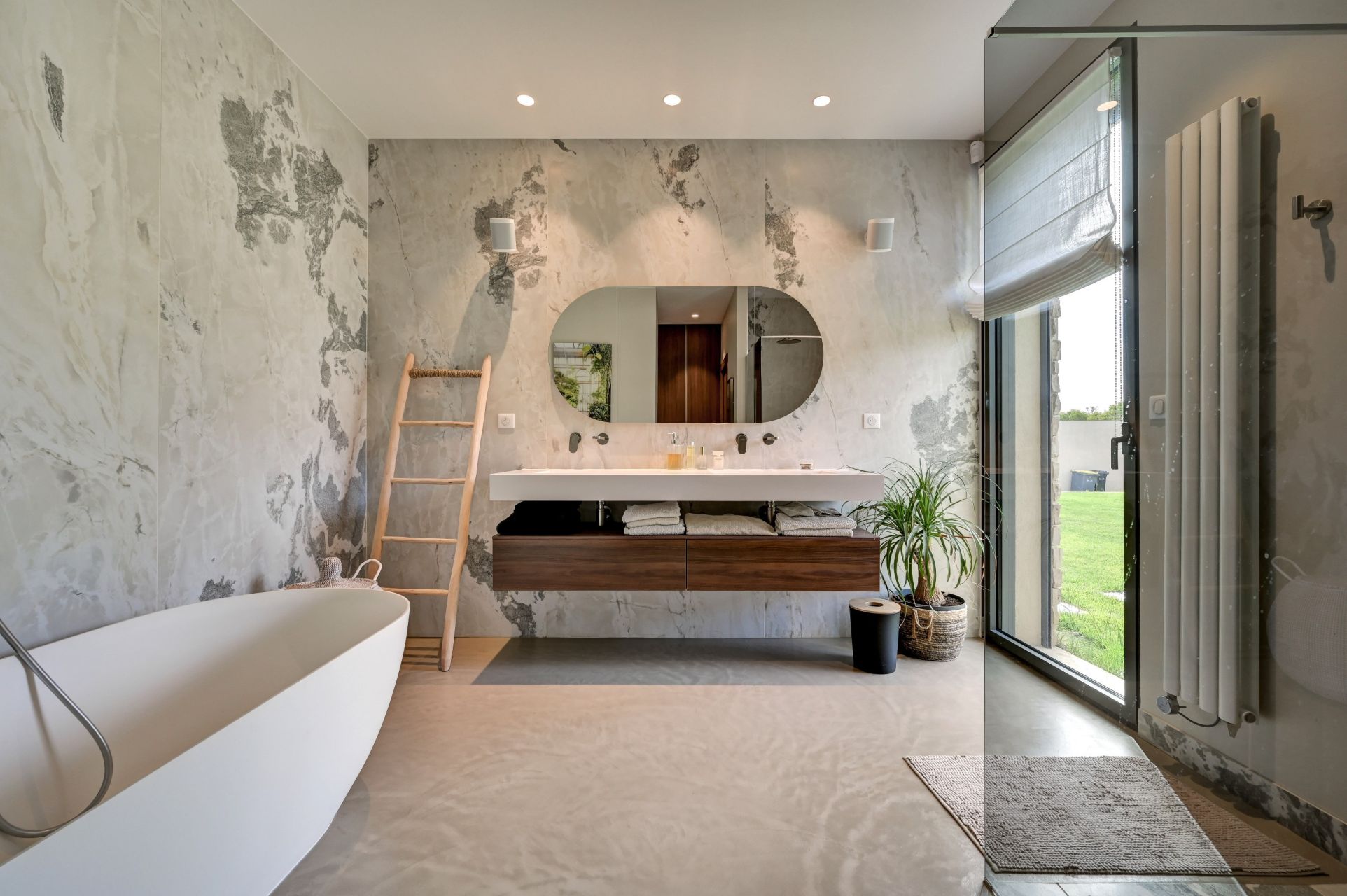 luxury house 6 Rooms for sale on AIX EN PROVENCE (13100)