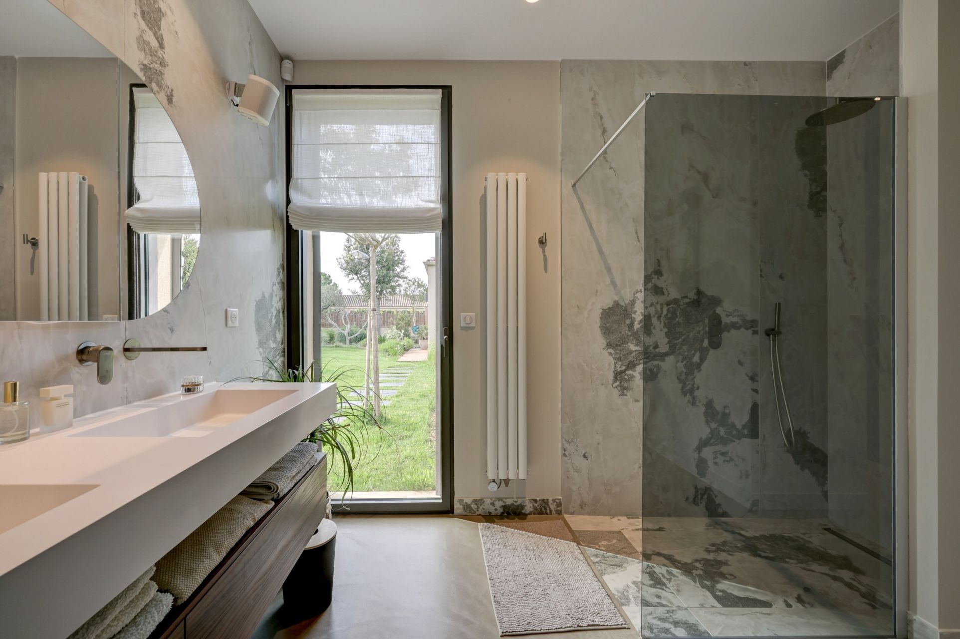 luxury house 6 Rooms for sale on AIX EN PROVENCE (13100)