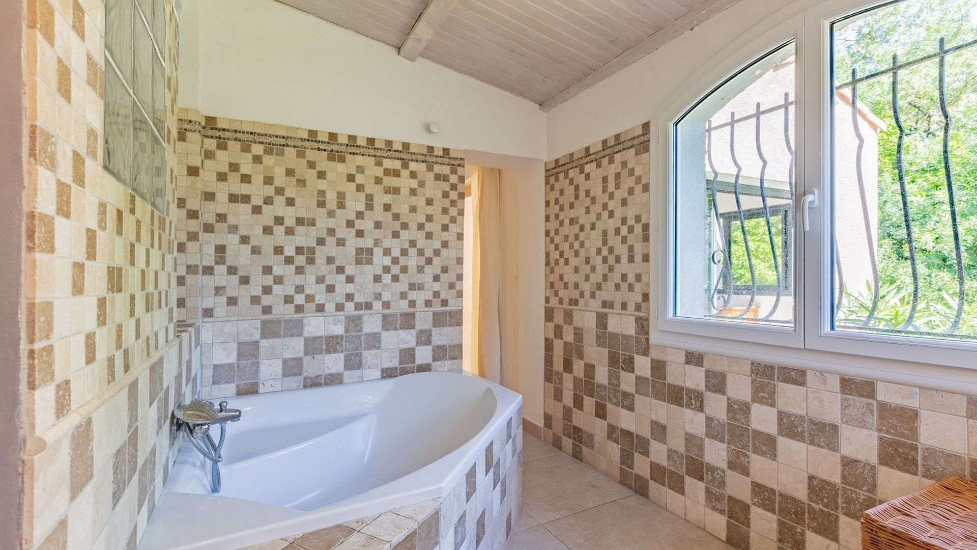 maison de luxe 5 Pièces en vente sur GIGNAC (34150)