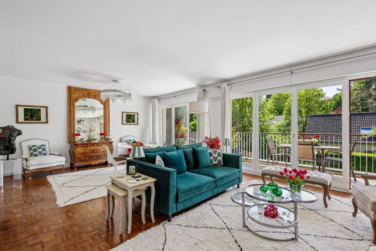 luxury apartment 4 Rooms for sale on MARLY LE ROI (78160)