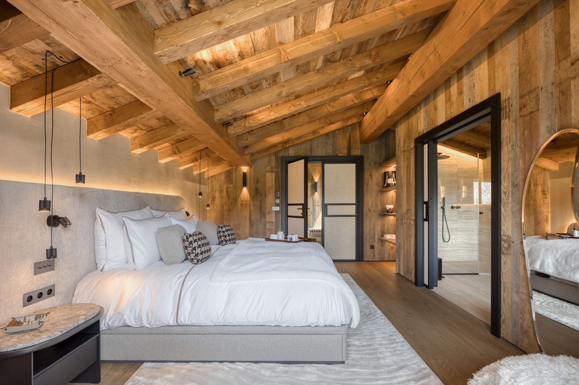 luxury chalet 11 Rooms for seasonal rent on MEGEVE (74120)