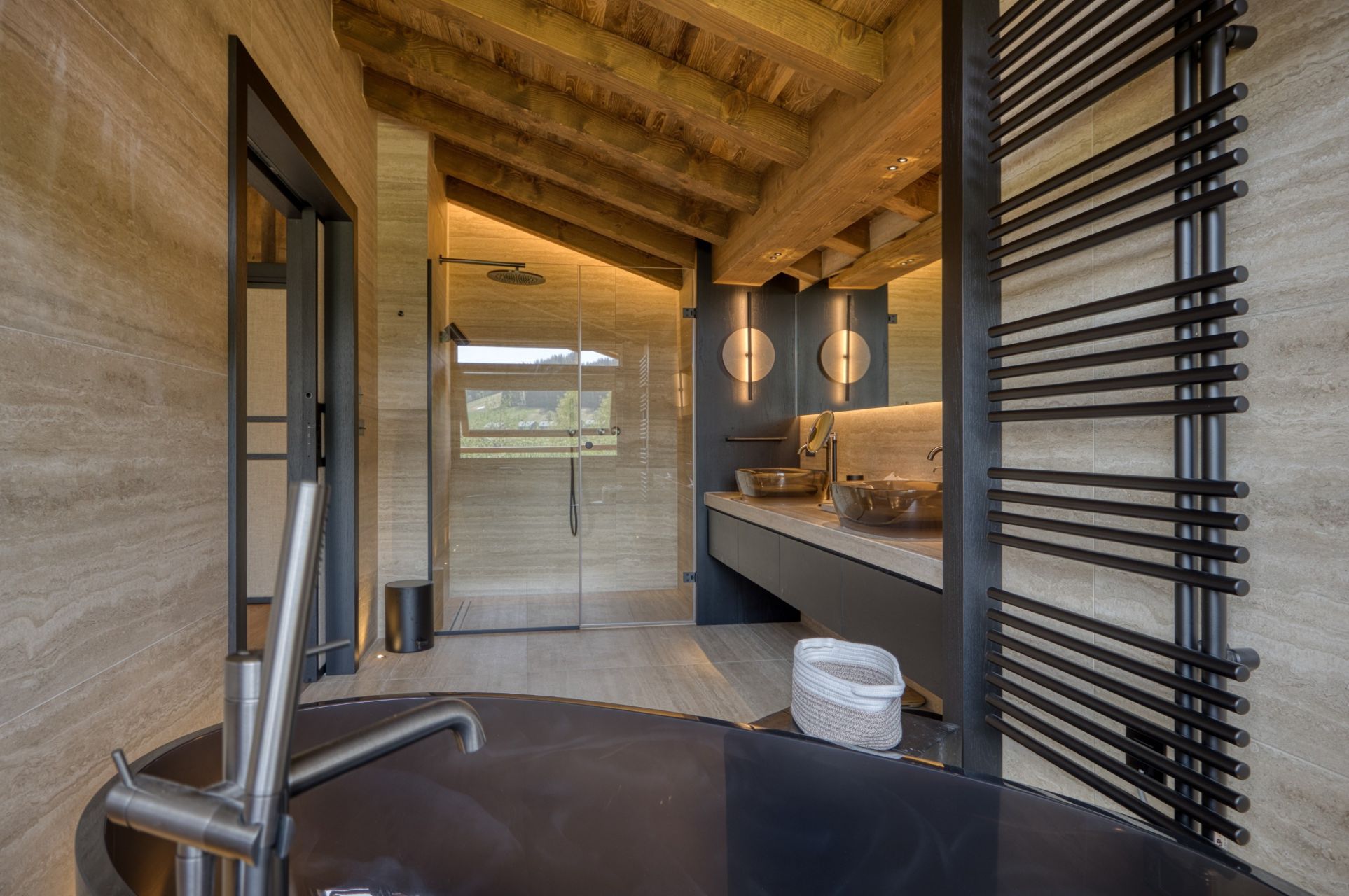 luxury chalet 11 Rooms for seasonal rent on MEGEVE (74120)