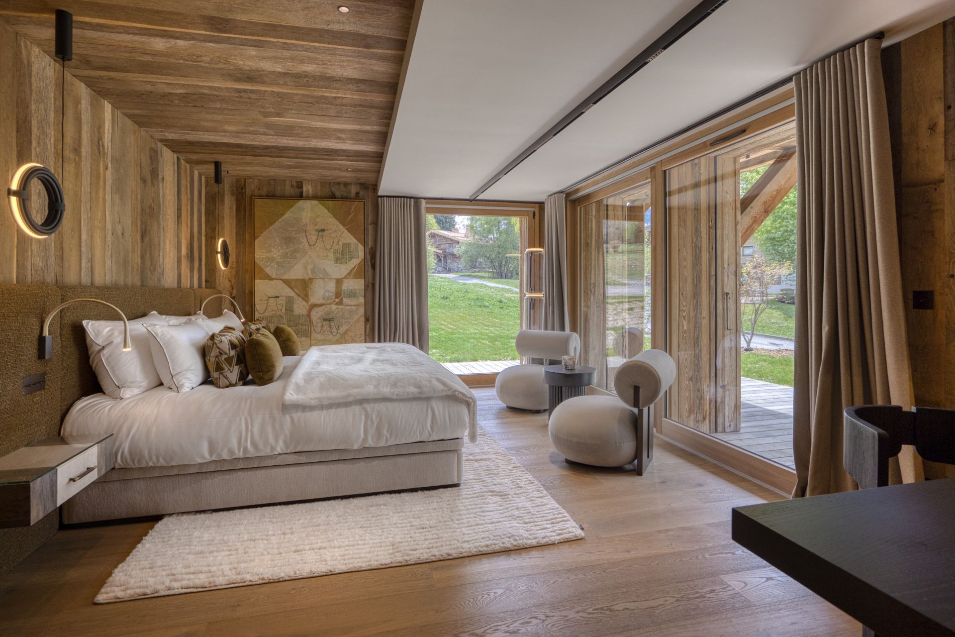 luxury chalet 11 Rooms for seasonal rent on MEGEVE (74120)