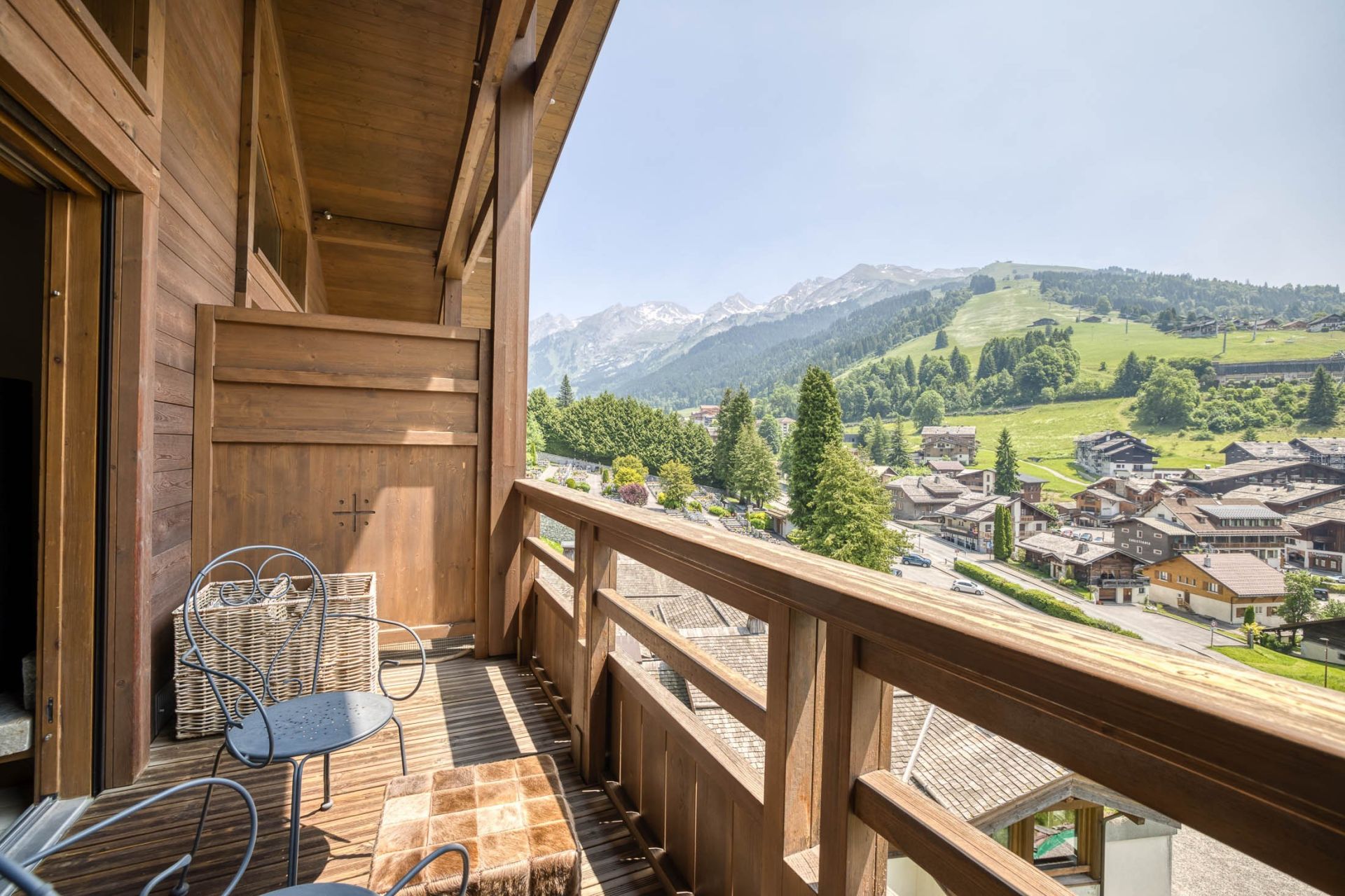luxury apartment 5 Rooms for sale on LA CLUSAZ (74220)