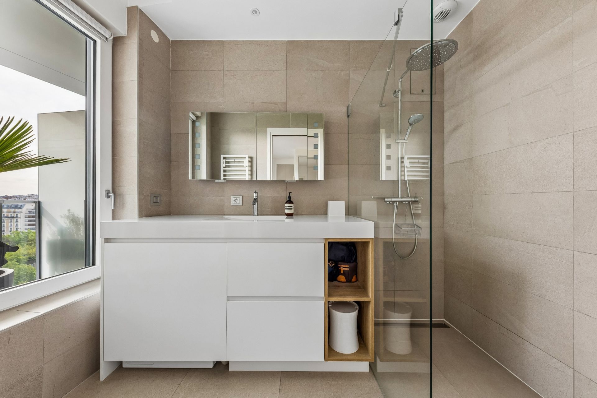 luxury apartment 2 Rooms for sale on PARIS (75017)