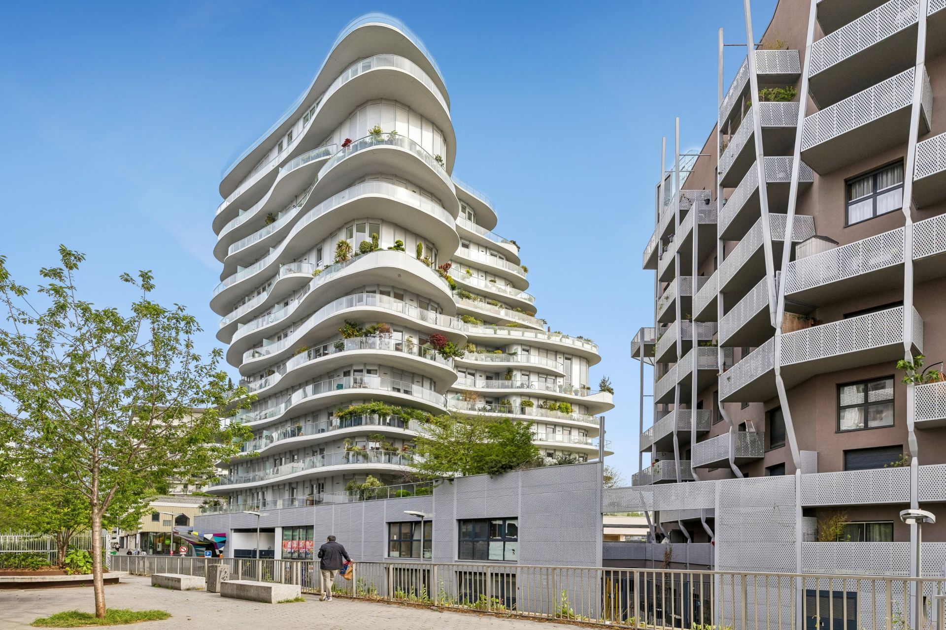 luxury apartment 2 Rooms for sale on PARIS (75017)