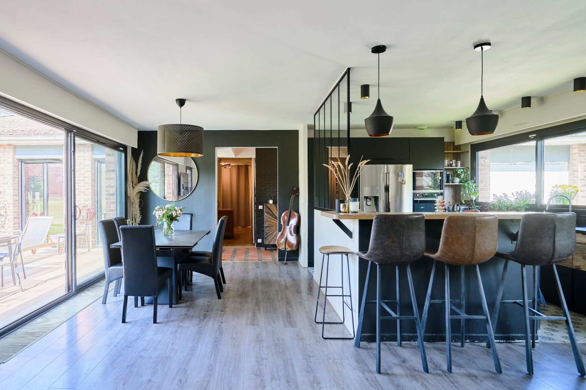 luxury apartment 5 Rooms for sale on WASQUEHAL (59290)
