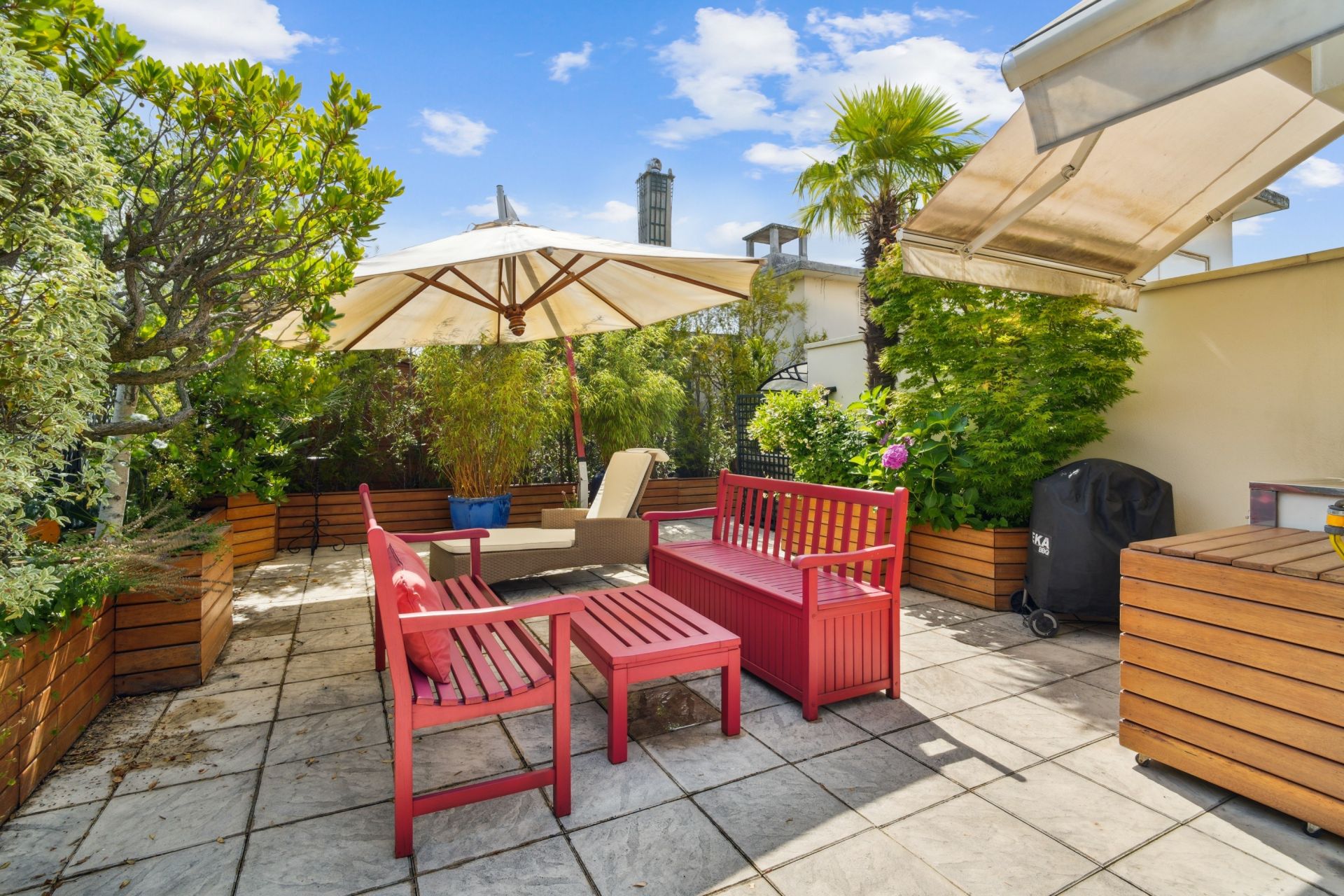 luxury apartment 5 Rooms for sale on NEUILLY SUR SEINE (92200)