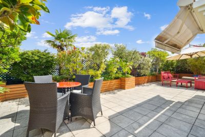 Sale Luxury apartment Neuilly-sur-Seine 5&nbsp;Rooms 134&nbsp;m²