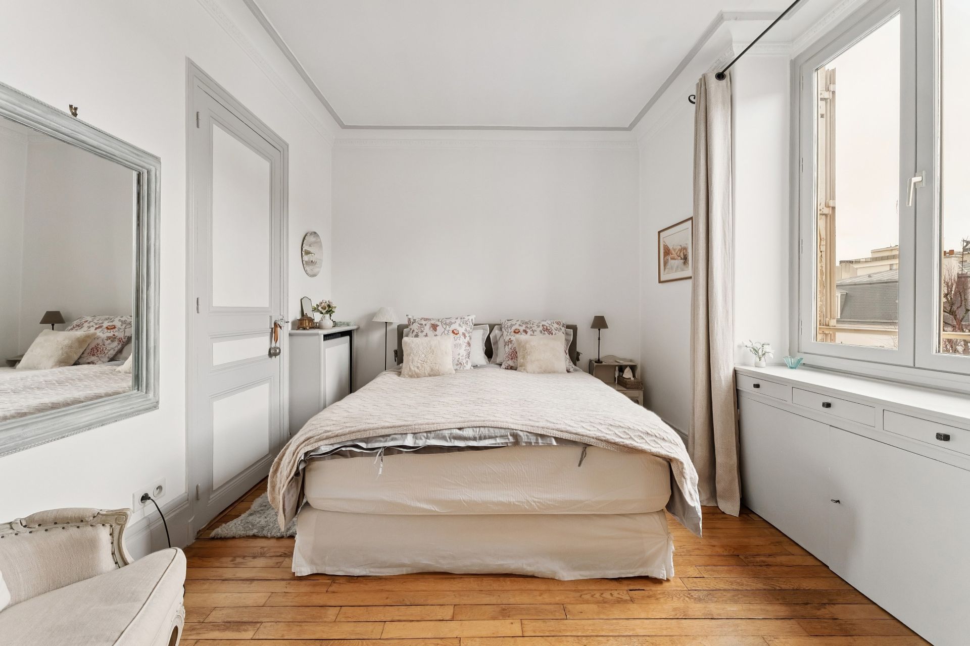 luxury apartment 7 Rooms for sale on NEUILLY SUR SEINE (92200)