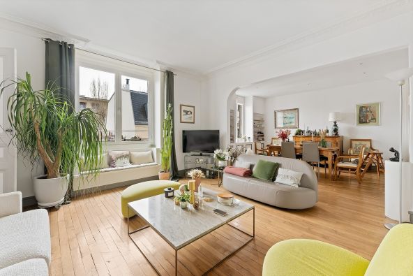 Sale Luxury apartment Neuilly-sur-Seine 7&nbsp;Rooms 151&nbsp;m²