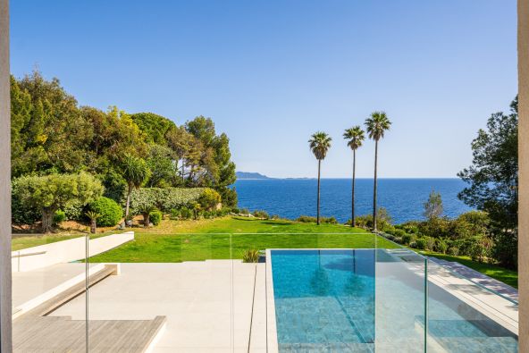 Sale Luxury house Saint-Cyr-sur-Mer 7&nbsp;Rooms 333&nbsp;m²
