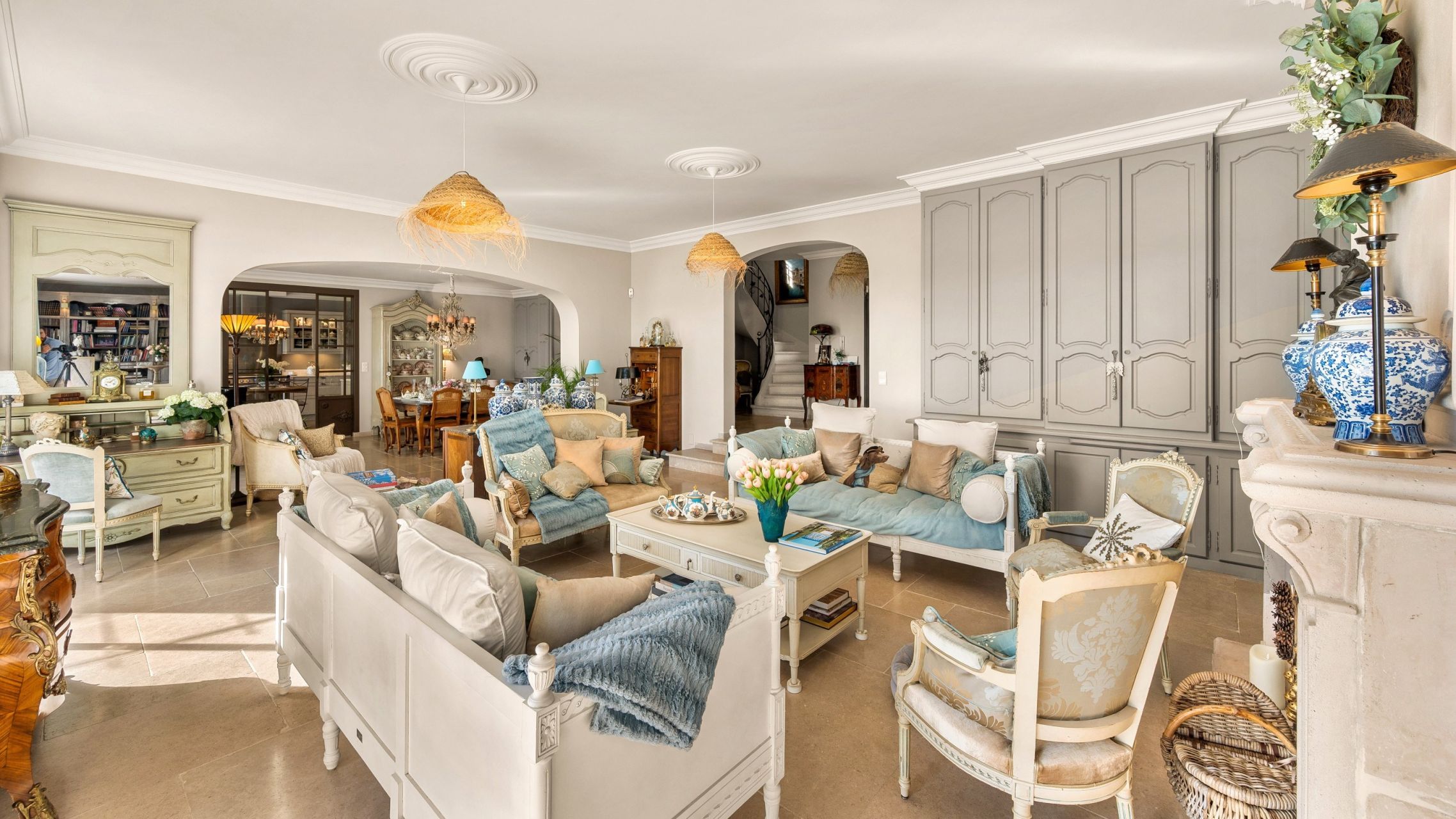 luxury provencale house 7 Rooms for sale on DRAGUIGNAN (83300)