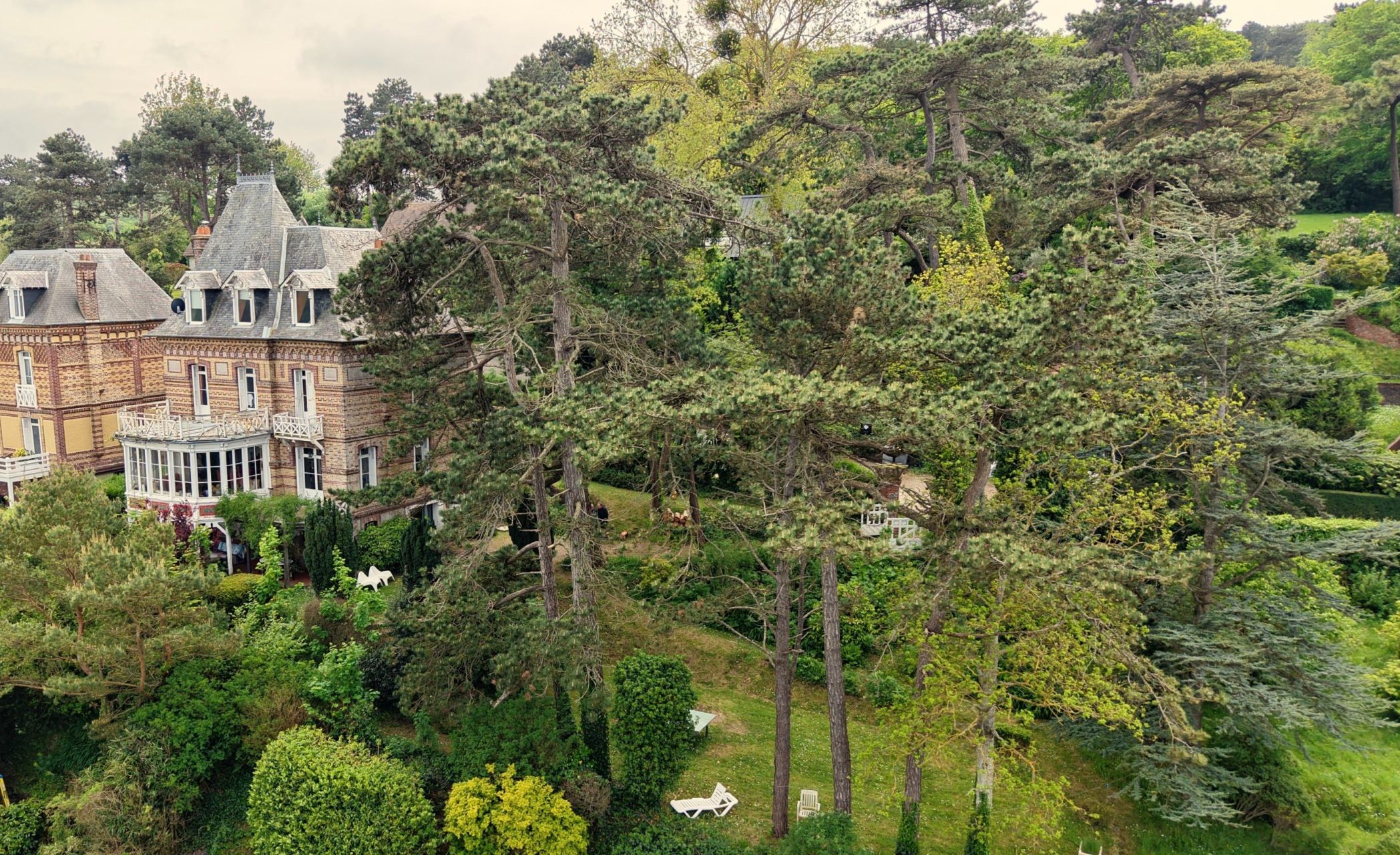 maison de luxe 15 Pièces en vente sur HAUTOT SUR MER (76550)