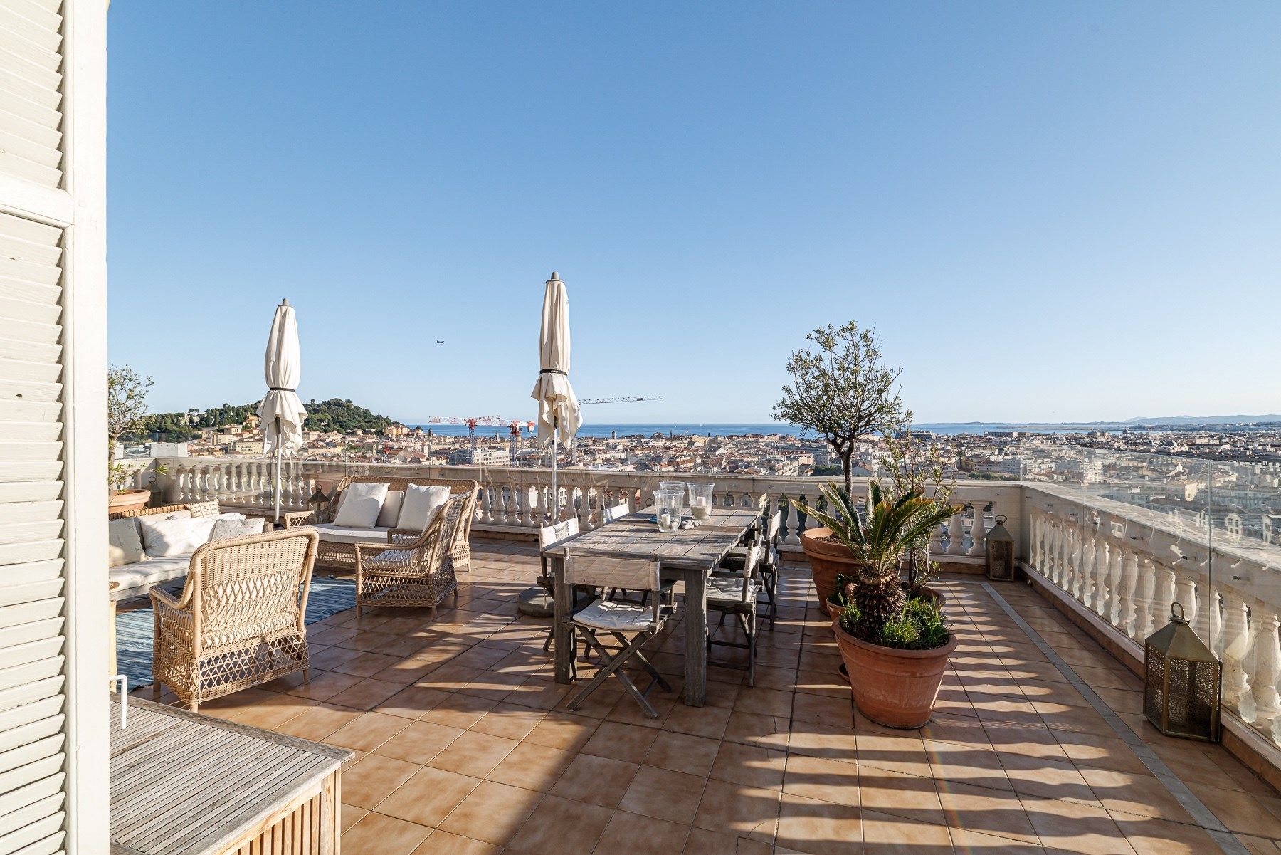 luxury apartment 3 Rooms for sale on NICE (06000)