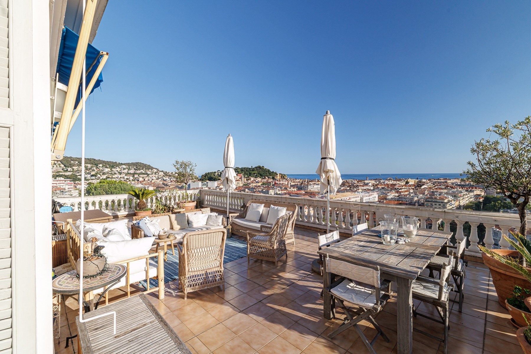 luxury apartment 3 Rooms for sale on NICE (06000)