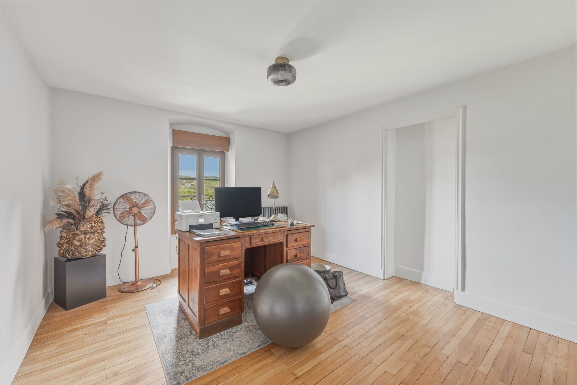 luxury house 15 Rooms for sale on CLAIRVAUX LES LACS (39130)