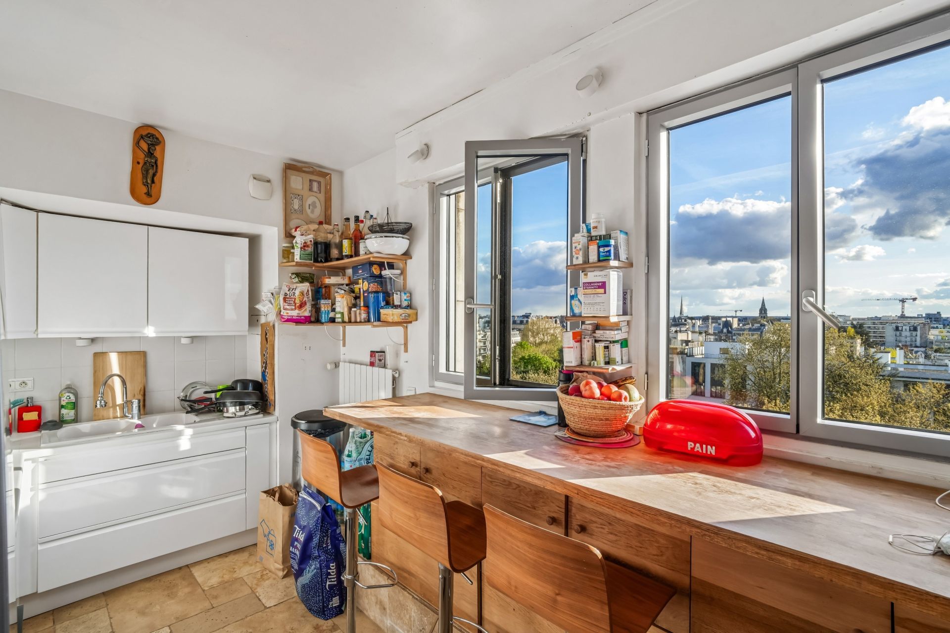 luxury apartment 4 Rooms for sale on NEUILLY SUR SEINE (92200)