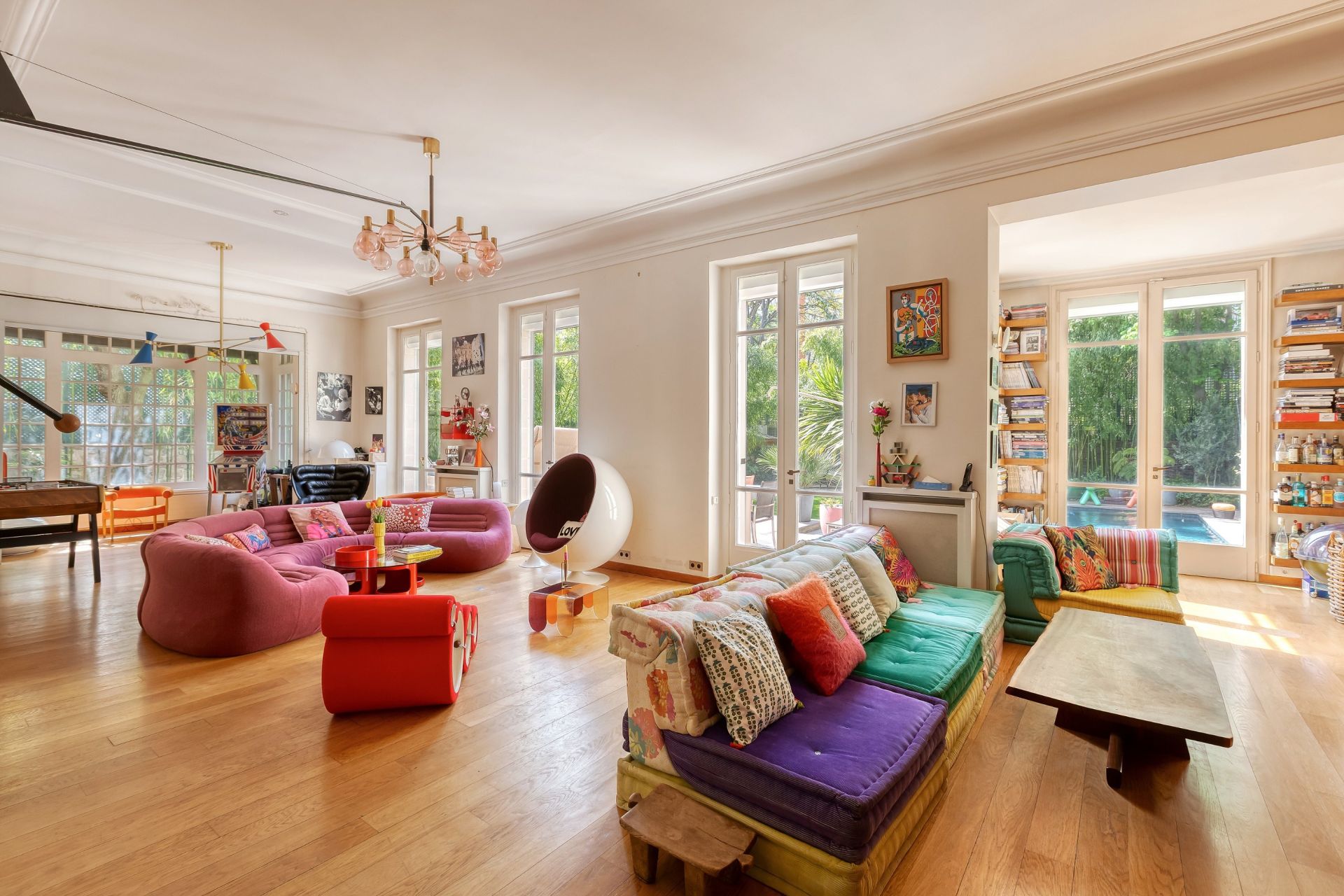mansion (hôtel particulier) 12 Rooms for sale on BOULOGNE BILLANCOURT (92100)