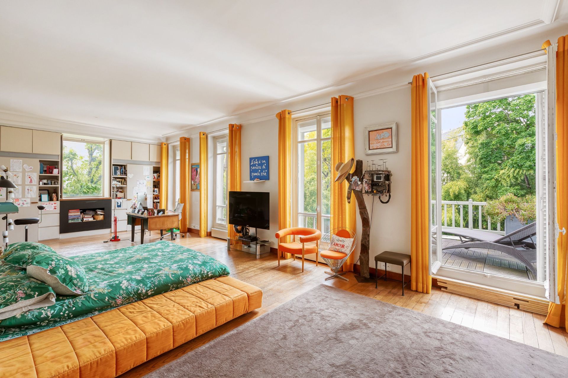 mansion (hôtel particulier) 12 Rooms for sale on BOULOGNE BILLANCOURT (92100)