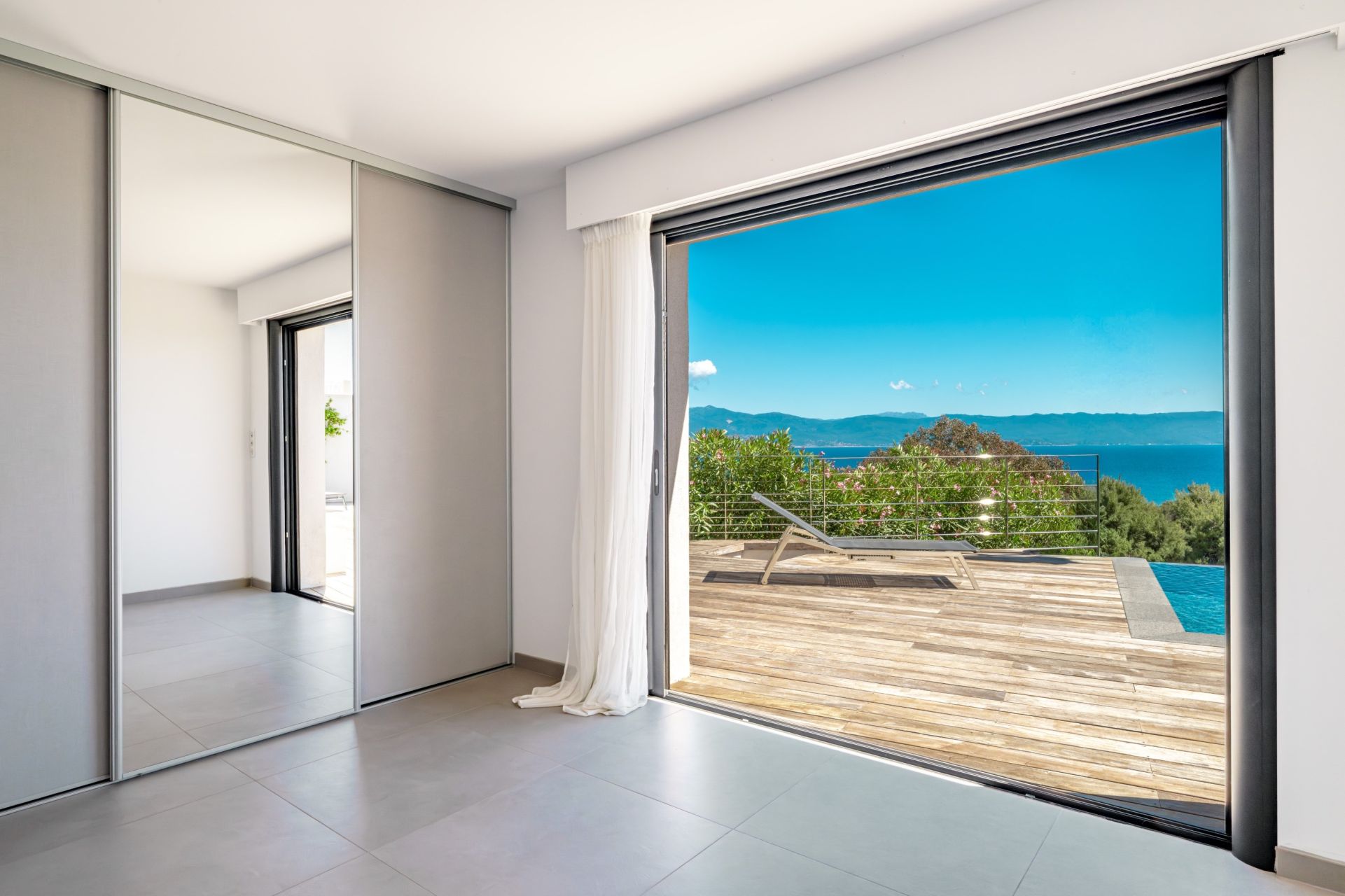 luxury villa 11 Rooms for sale on AJACCIO (20000)