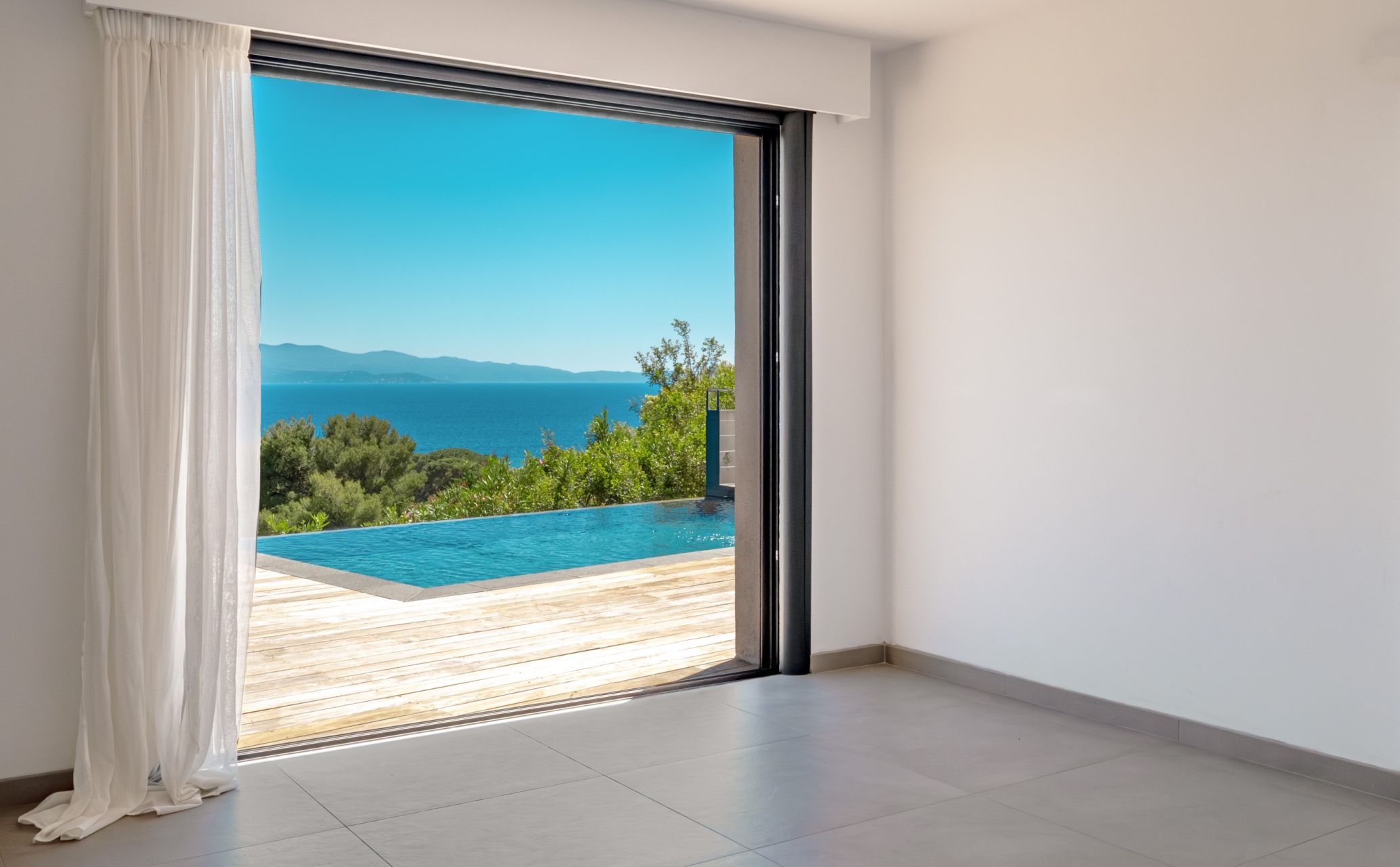 luxury villa 11 Rooms for sale on AJACCIO (20000)