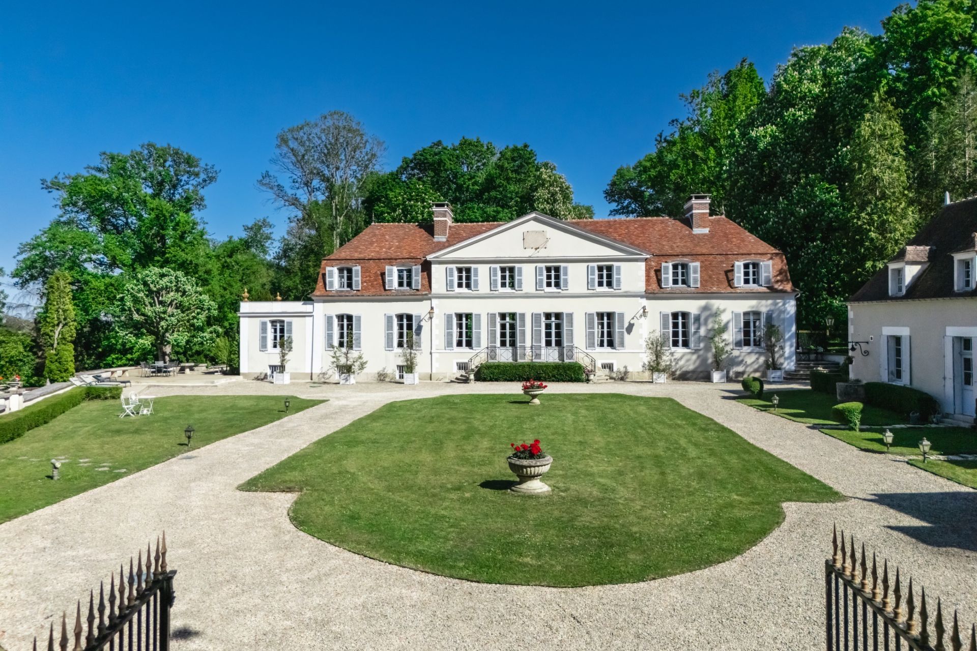 château 20 Pièces en vente sur CHABLIS (89800)