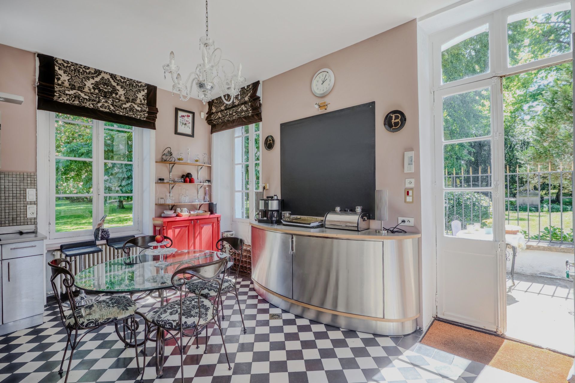 château 20 Pièces en vente sur CHABLIS (89800)