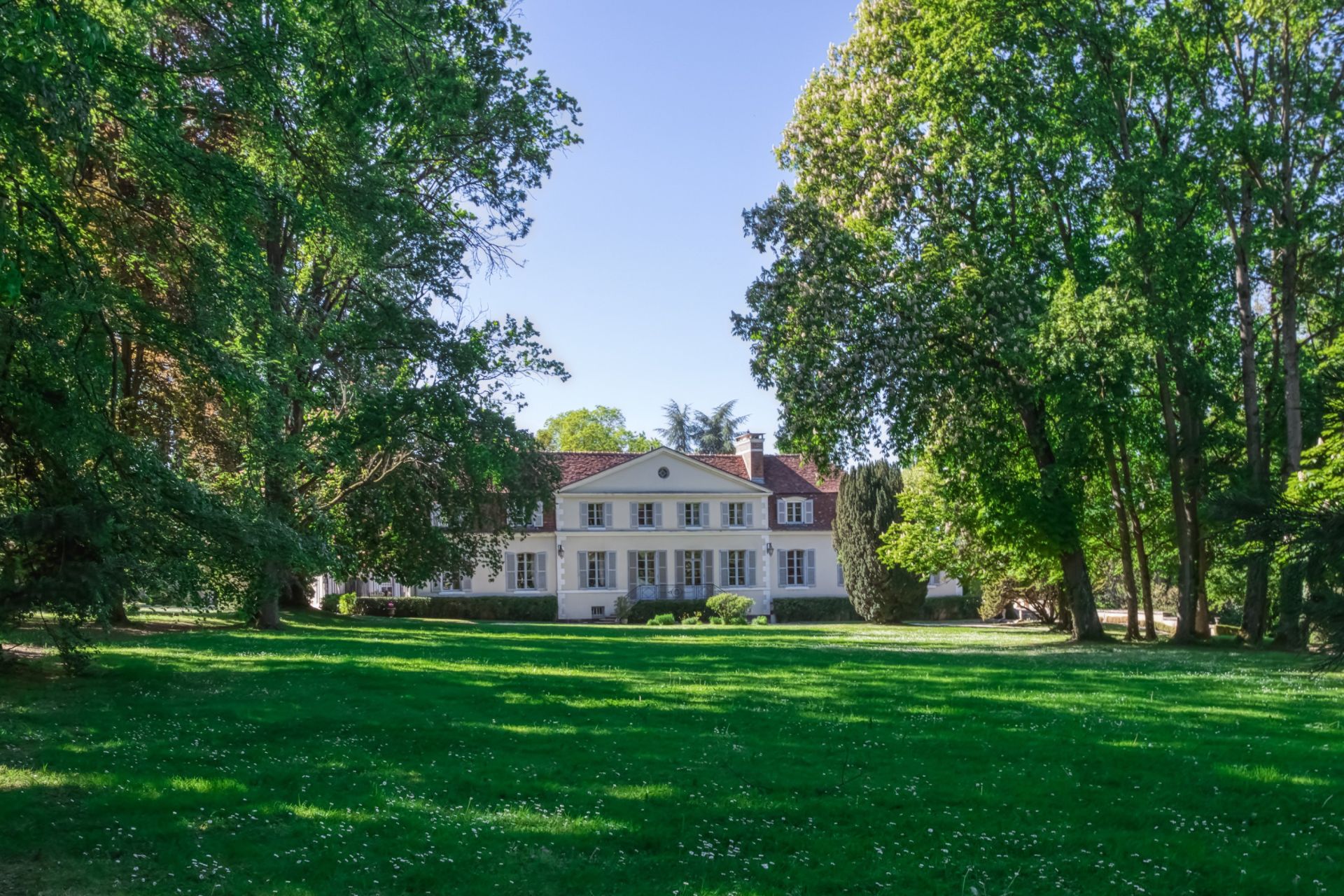 château 20 Pièces en vente sur CHABLIS (89800)