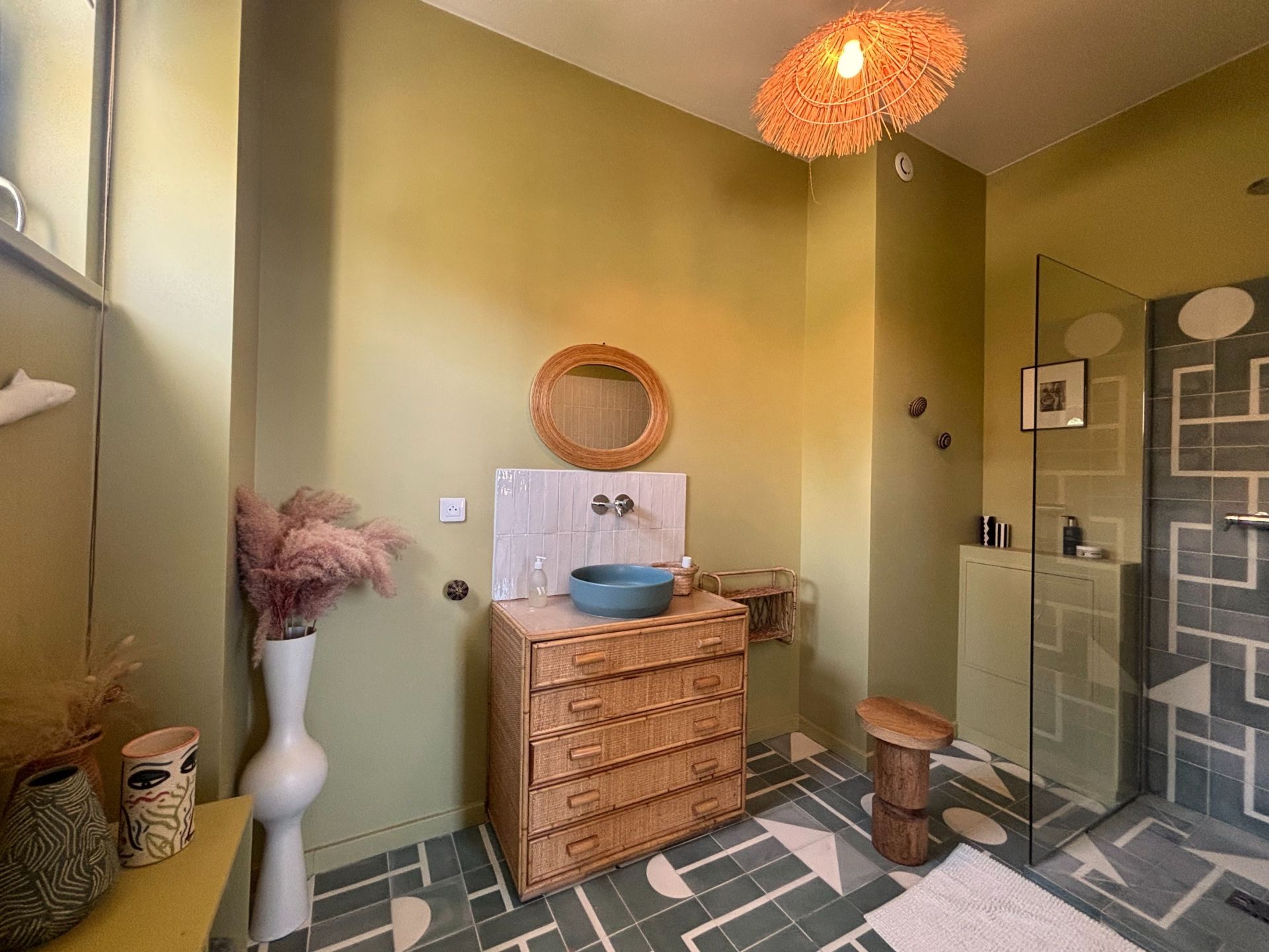 luxury house 8 Rooms for seasonal rent on BENERVILLE SUR MER (14910)