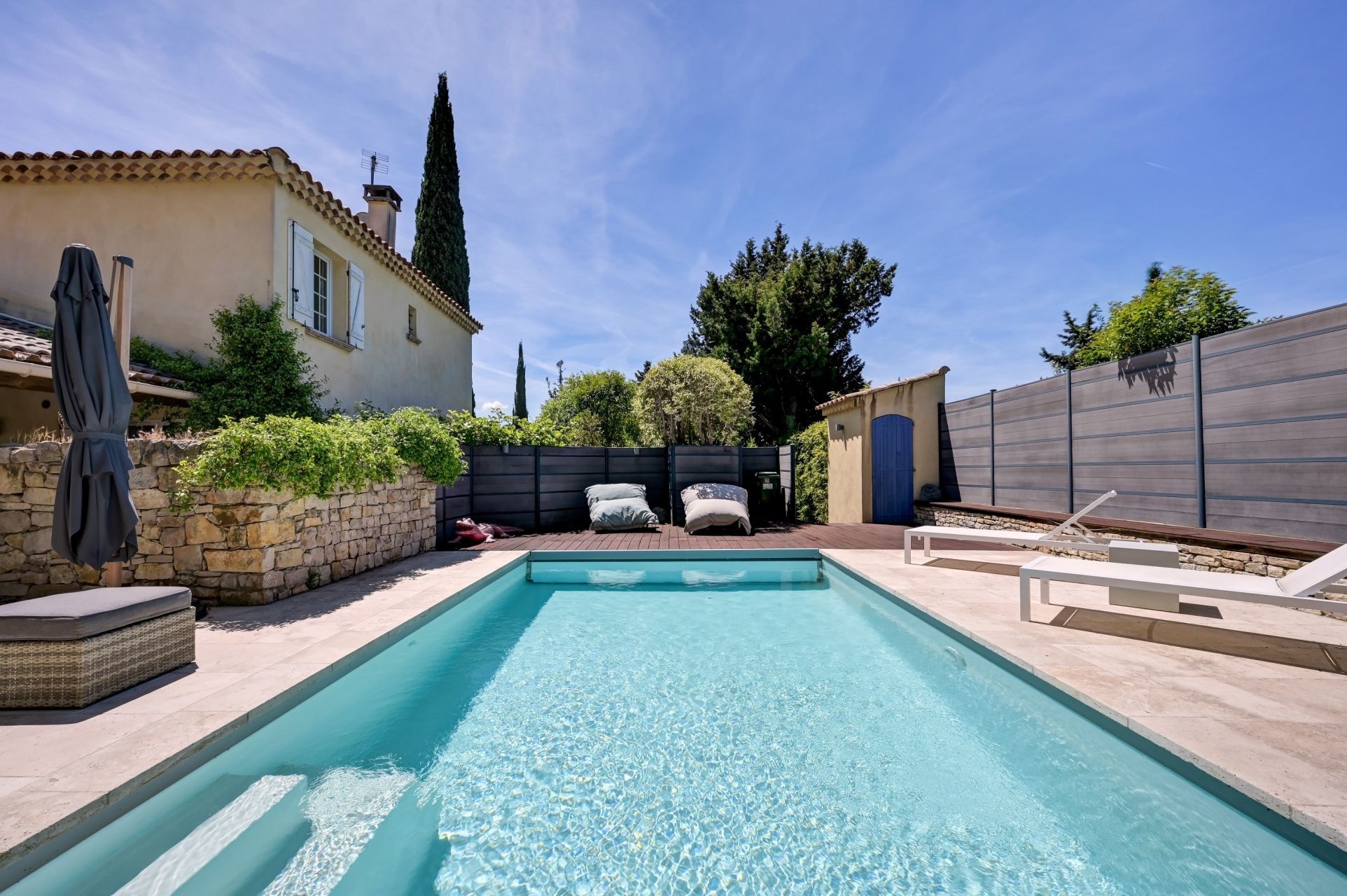 luxury house 9 Rooms for sale on AIX EN PROVENCE (13100)