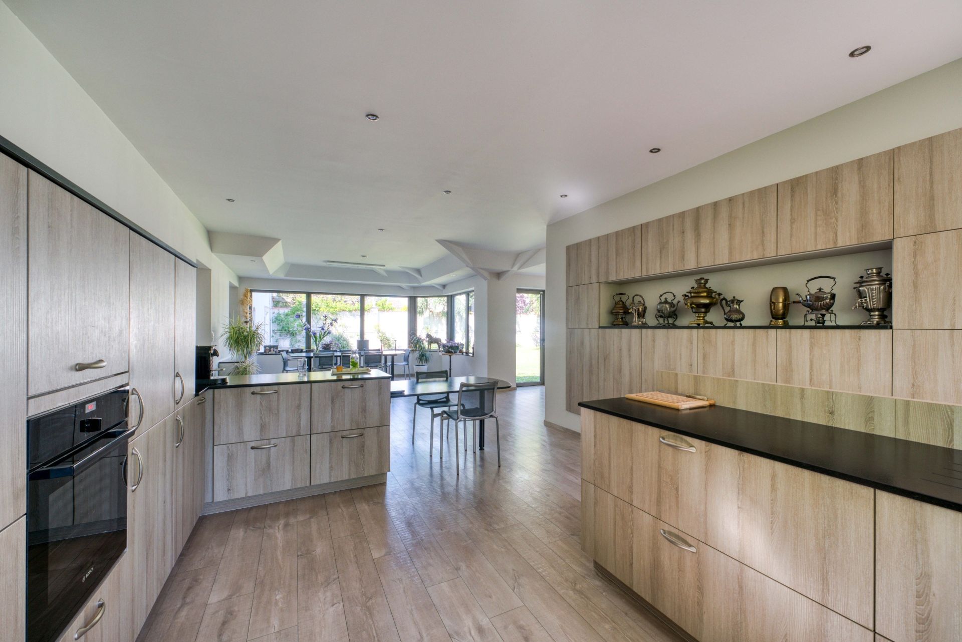 luxury house 8 Rooms for sale on LAGORD (17140)
