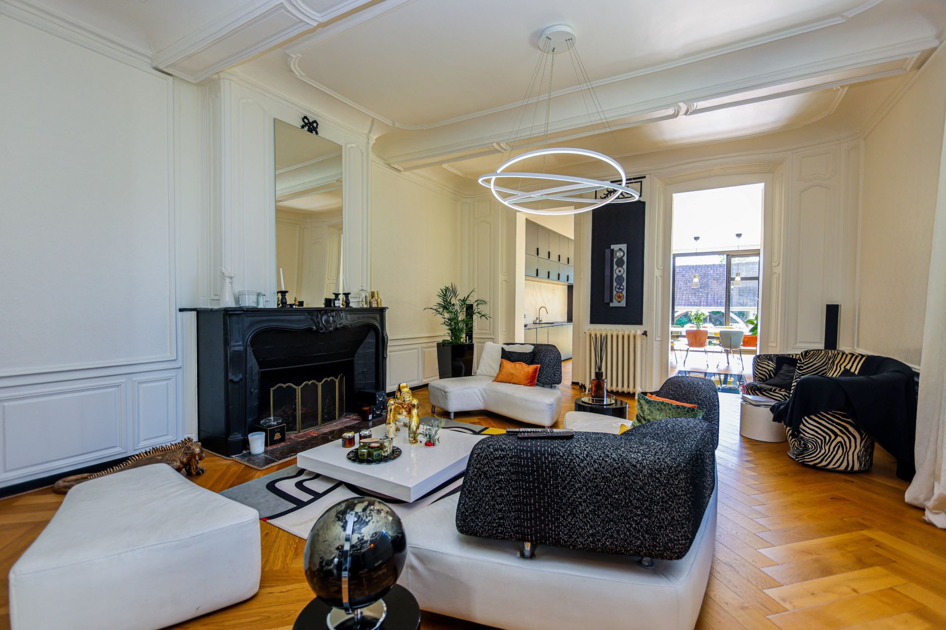 mansion (hôtel particulier) 10 Rooms for sale on MONTREUIL SUR MER (62170)