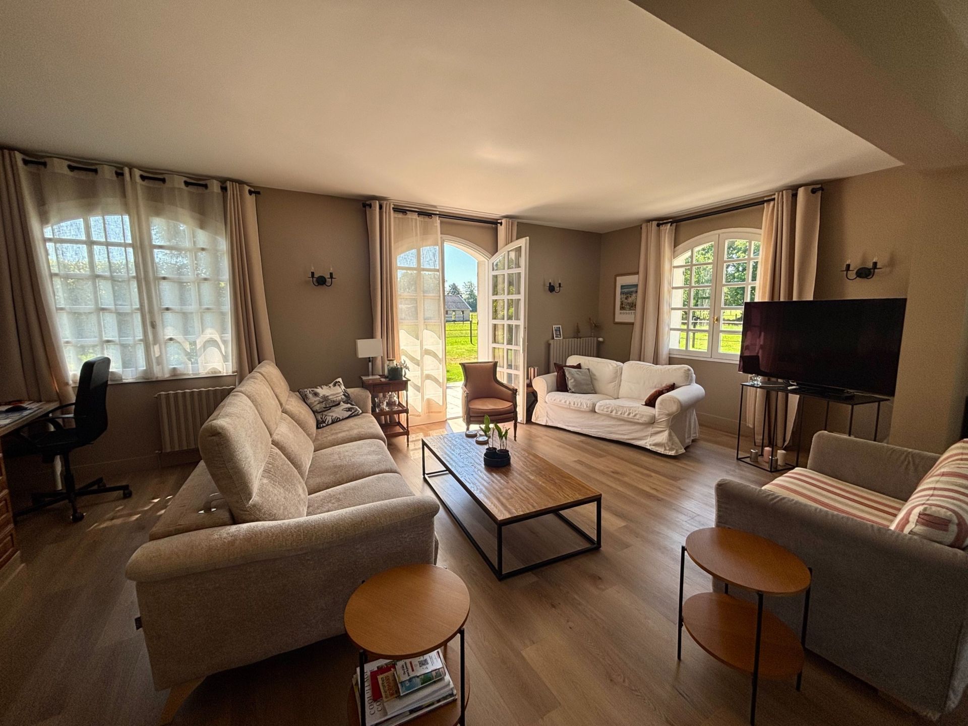 luxury house 7 Rooms for sale on EPAIGNES (27260)