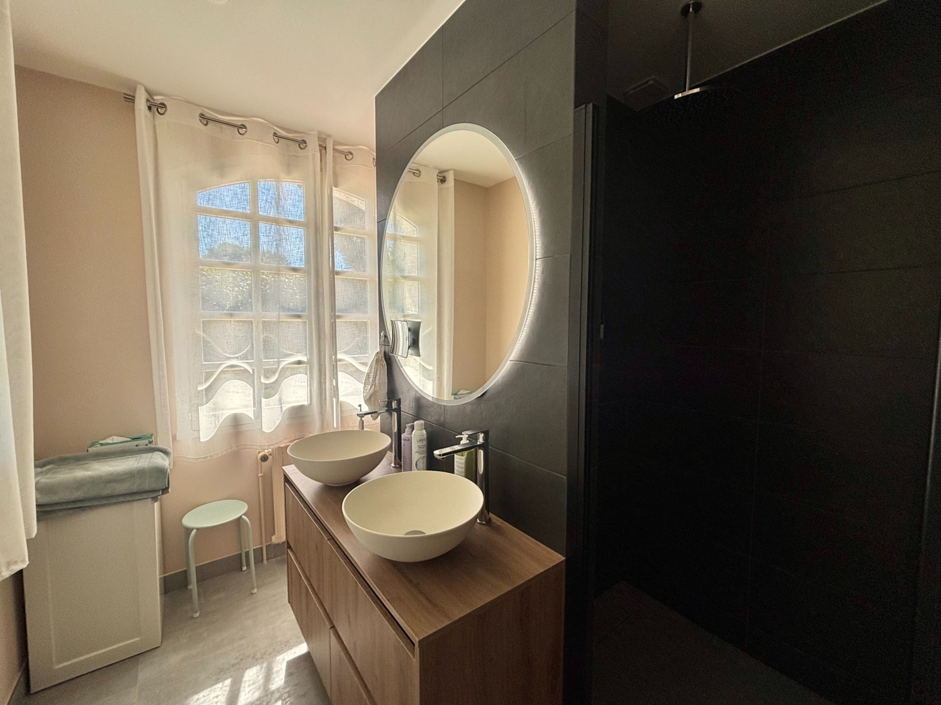 luxury house 7 Rooms for sale on EPAIGNES (27260)